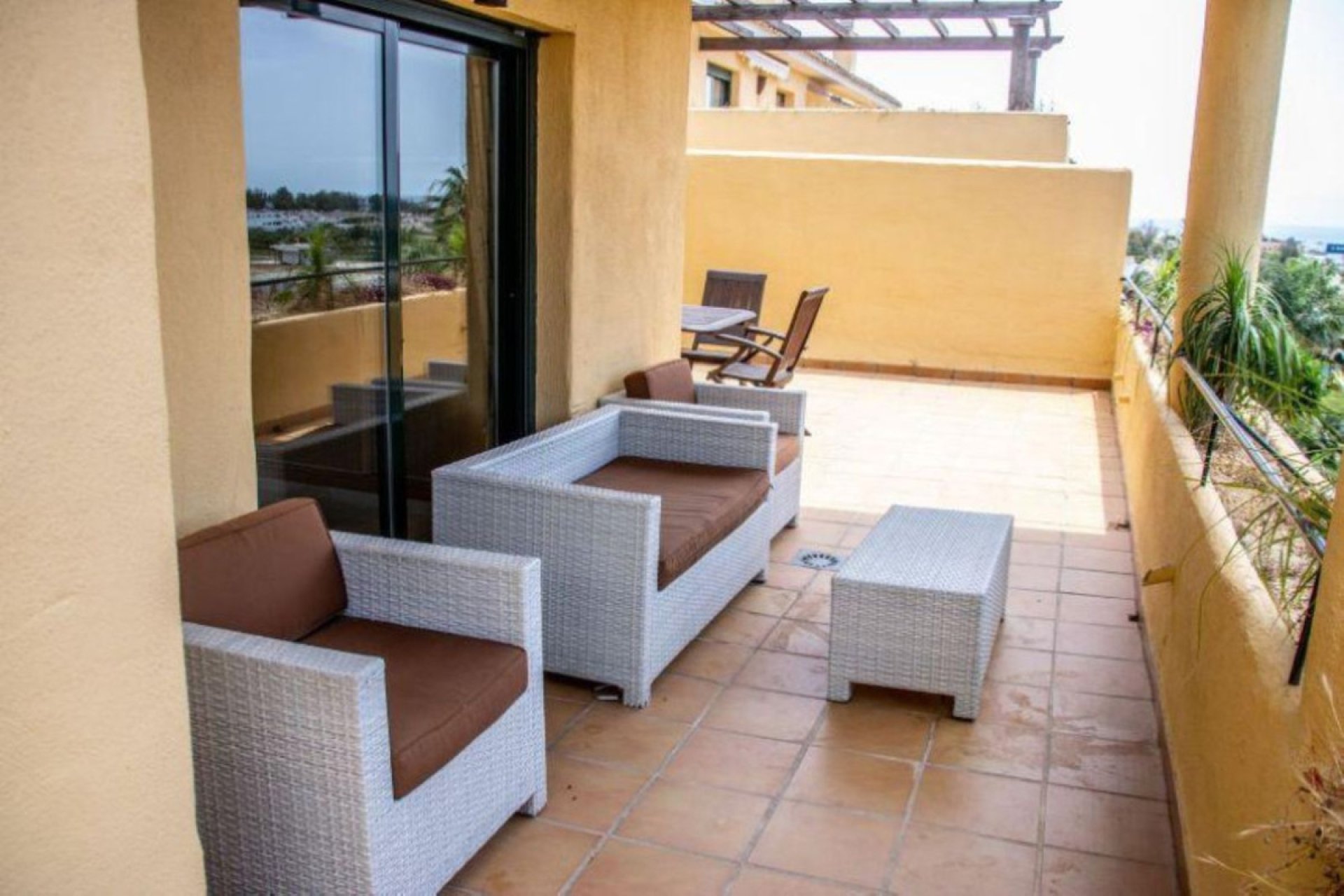 Resale - Apartment - Duplex - Estepona - Costalita