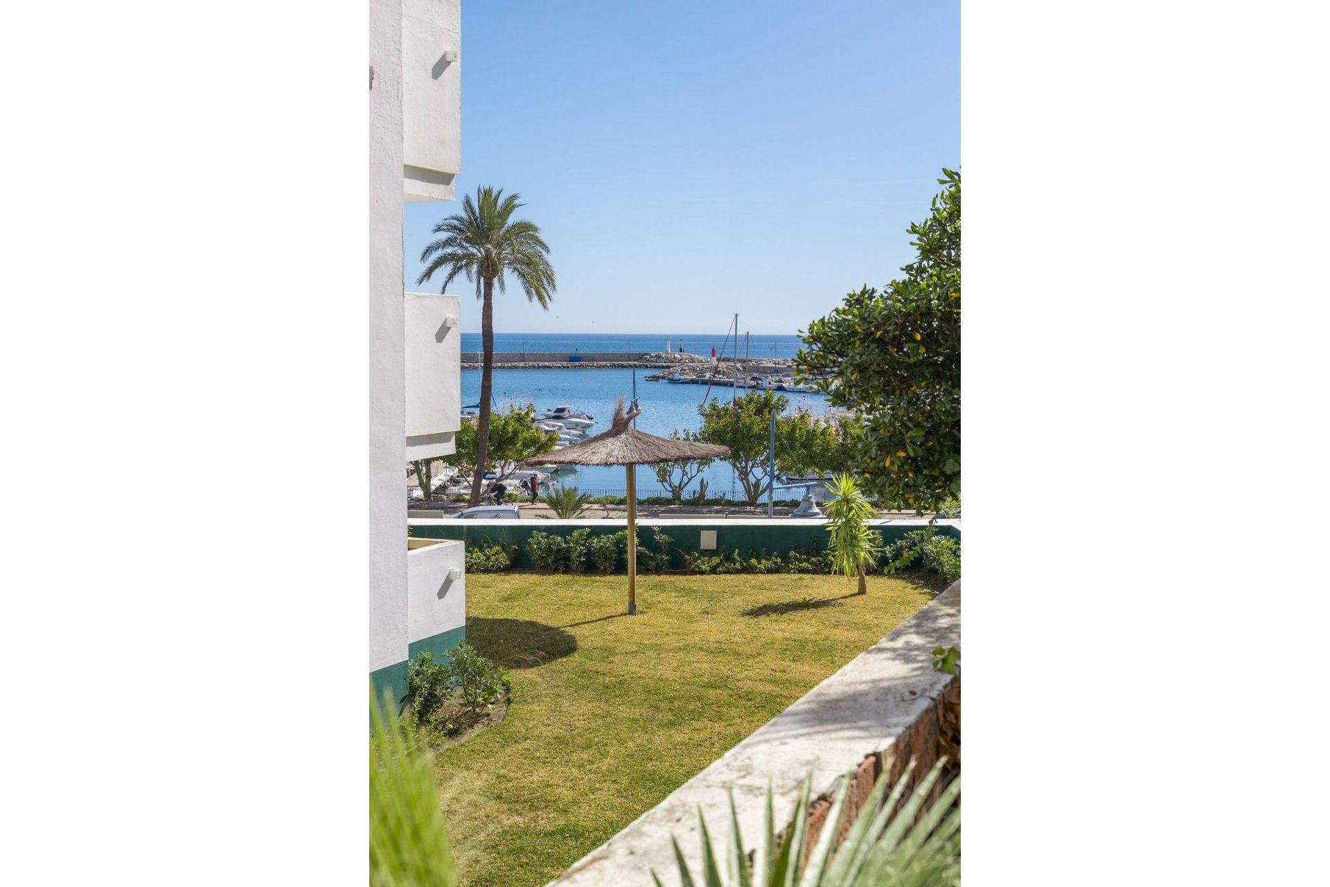 Resale - Apartment - Duplex - Estepona - Estepona Centro