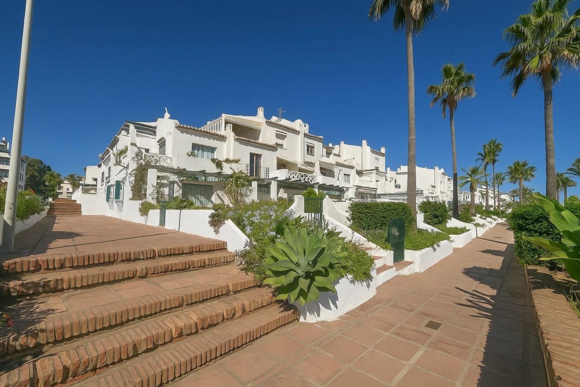 Resale - Apartment - Duplex - Manilva - La Duquesa
