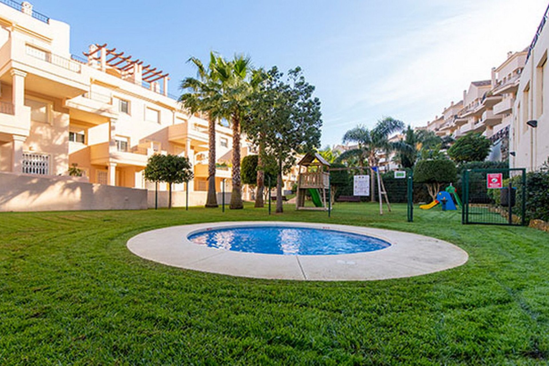 Resale - Apartment - Duplex - Manilva - La Duquesa