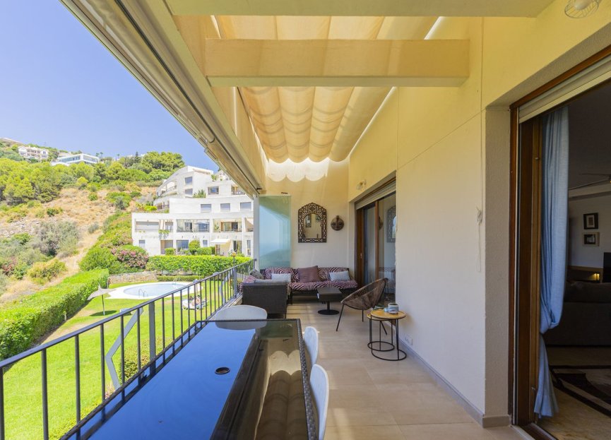 Resale - Apartment - Duplex - Marbella - Altos de los Monteros