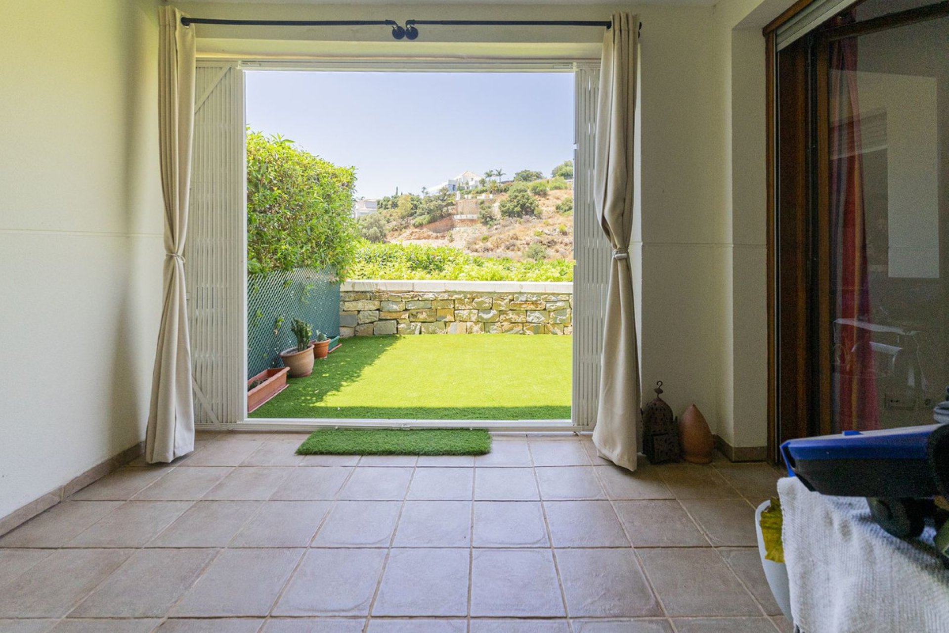 Resale - Apartment - Duplex - Marbella - Altos de los Monteros