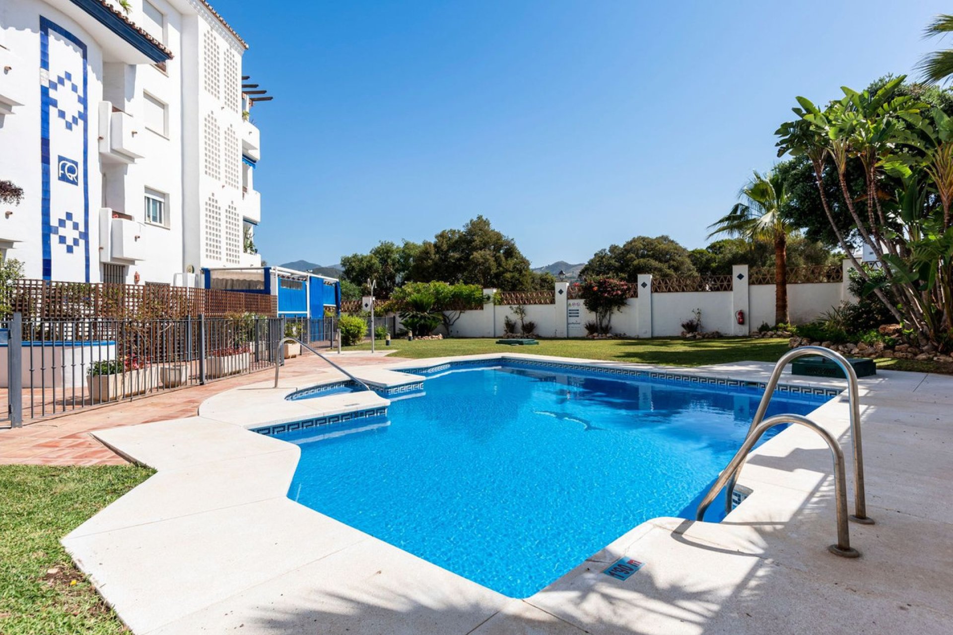 Resale - Apartment - Duplex - Marbella - El Rosario