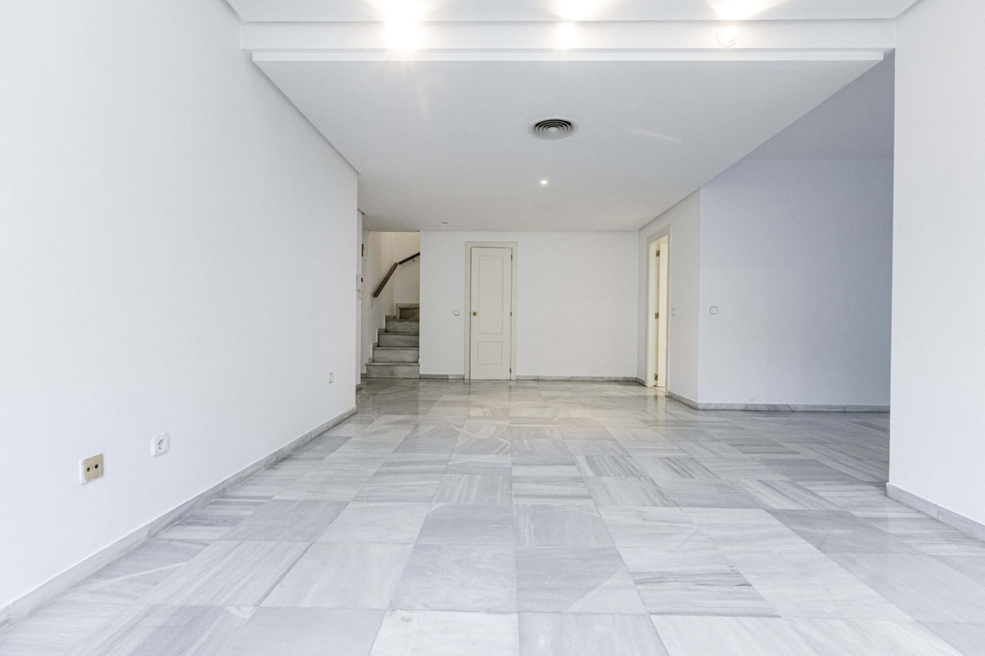 Resale - Apartment - Duplex - Marbella - Marbella Centro