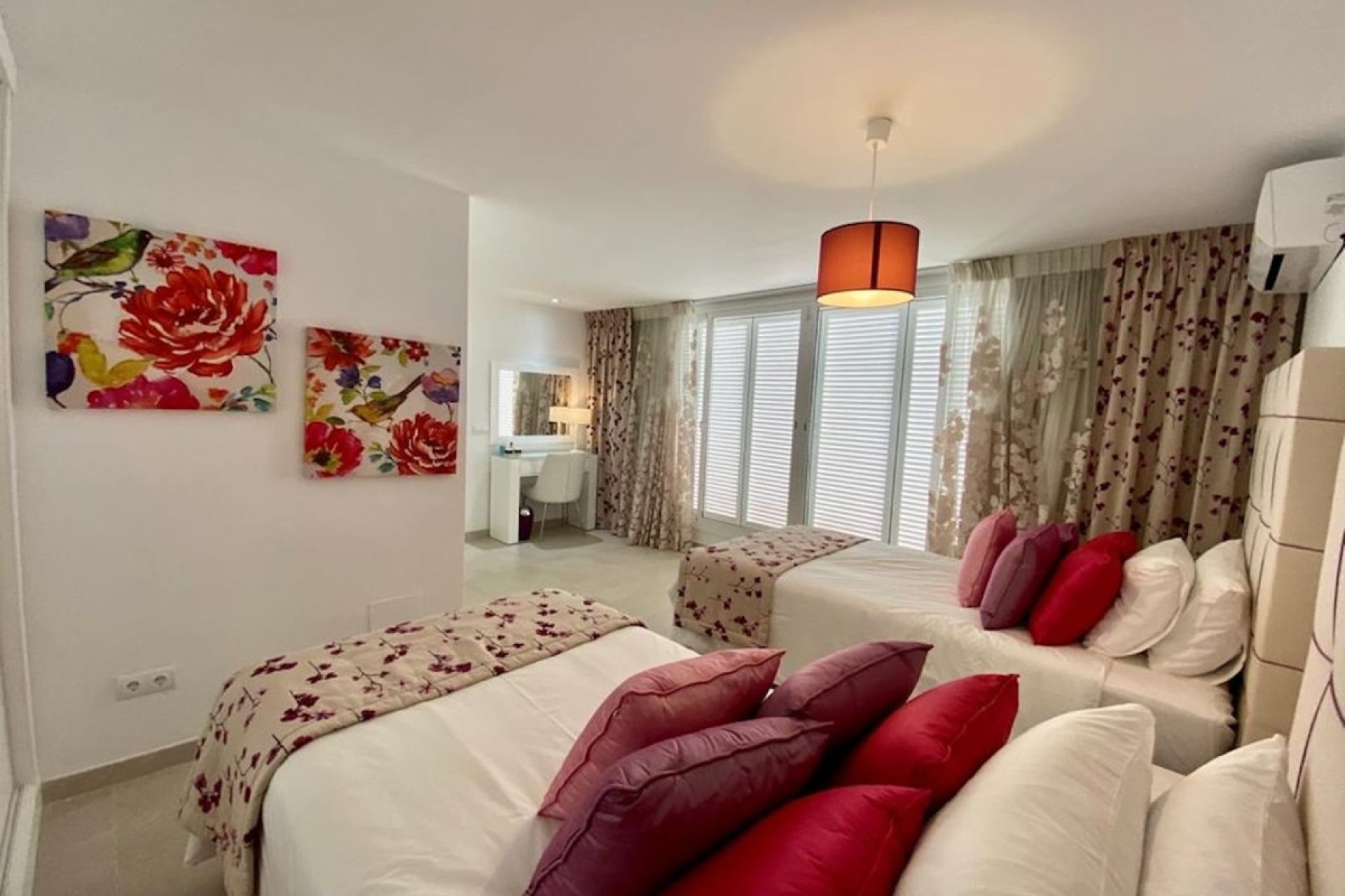 Resale - Apartment - Duplex - Marbella - Nueva Andalucia