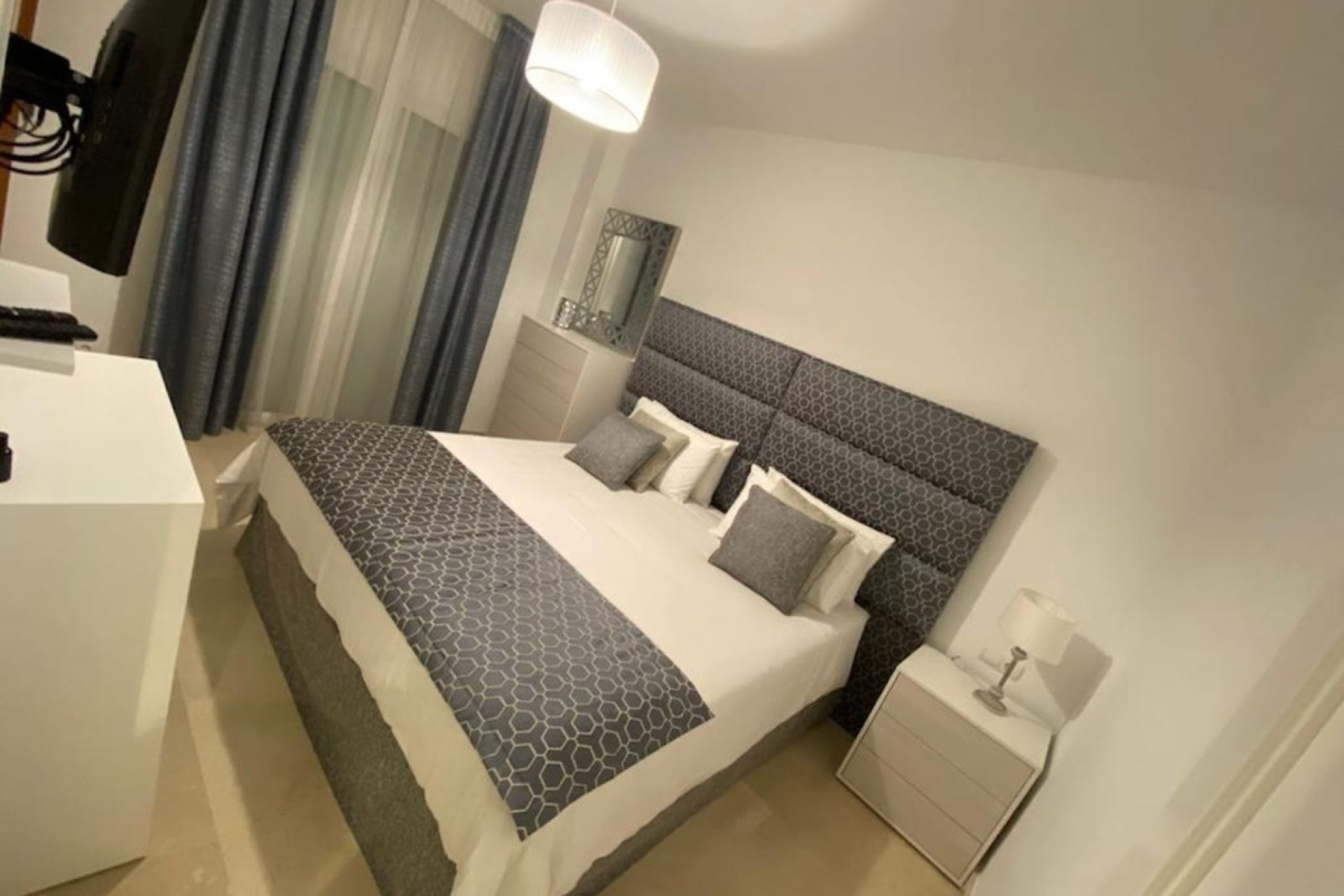 Resale - Apartment - Duplex - Marbella - Nueva Andalucia