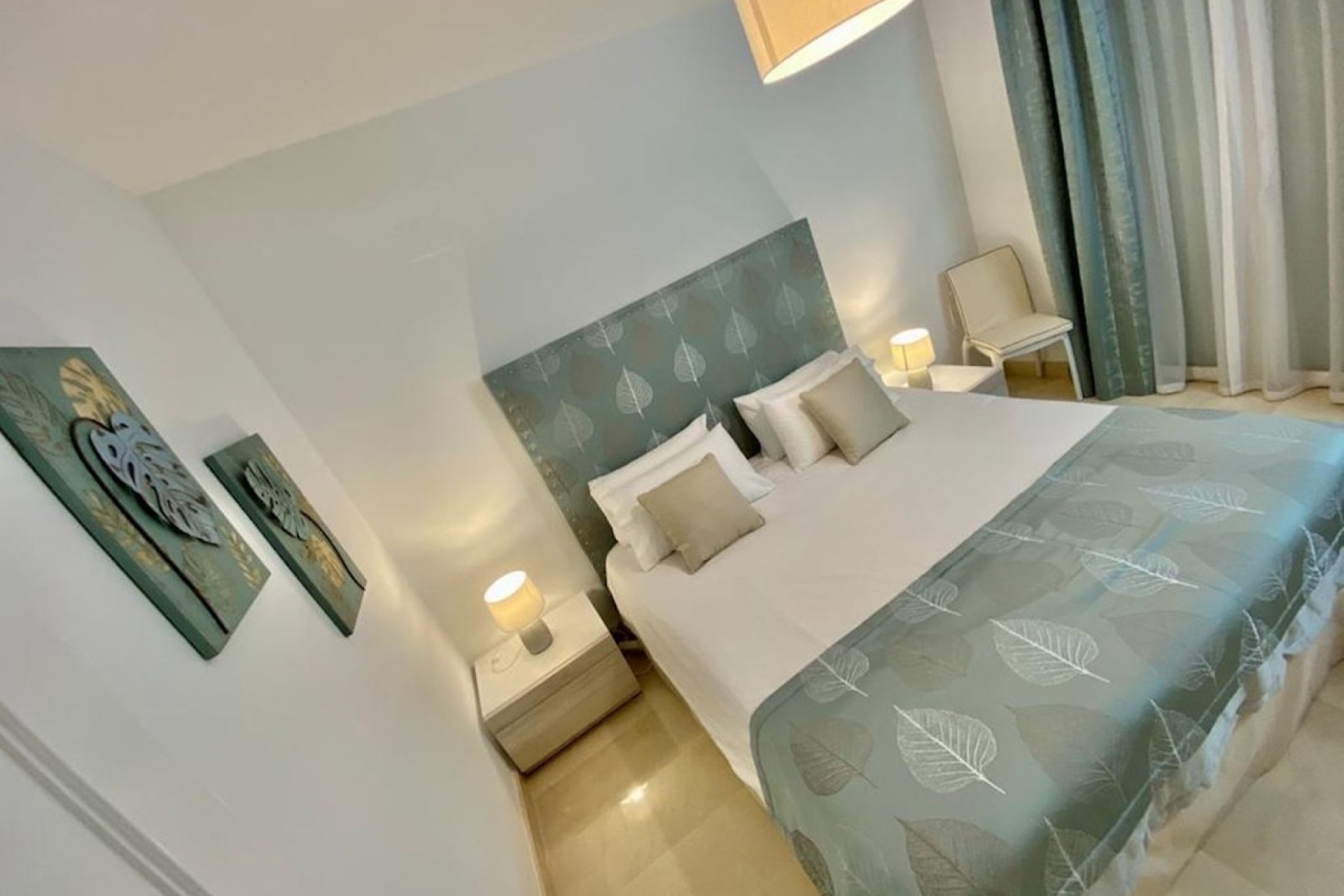 Resale - Apartment - Duplex - Marbella - Nueva Andalucia