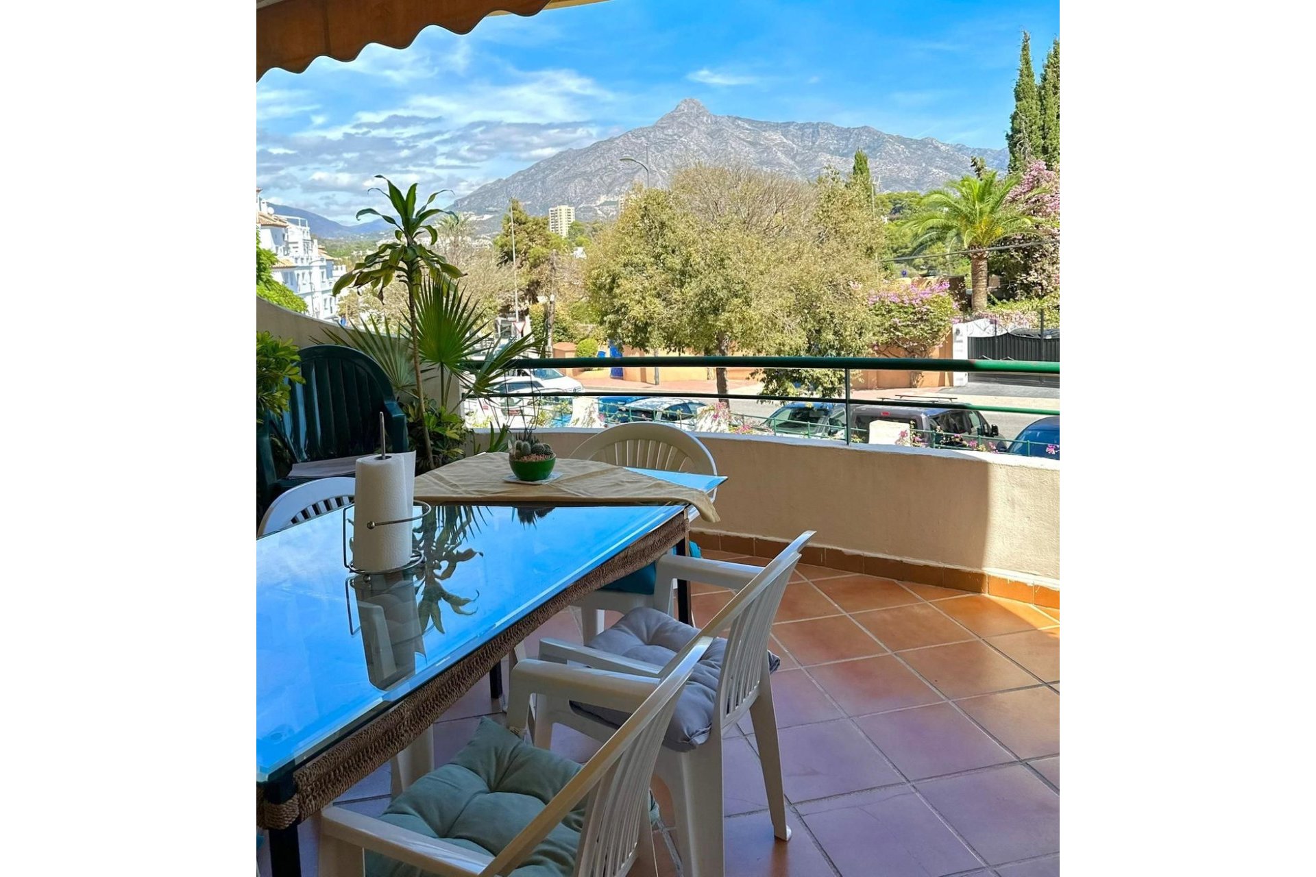 Resale - Apartment - Duplex - Marbella - Nueva Andalucia