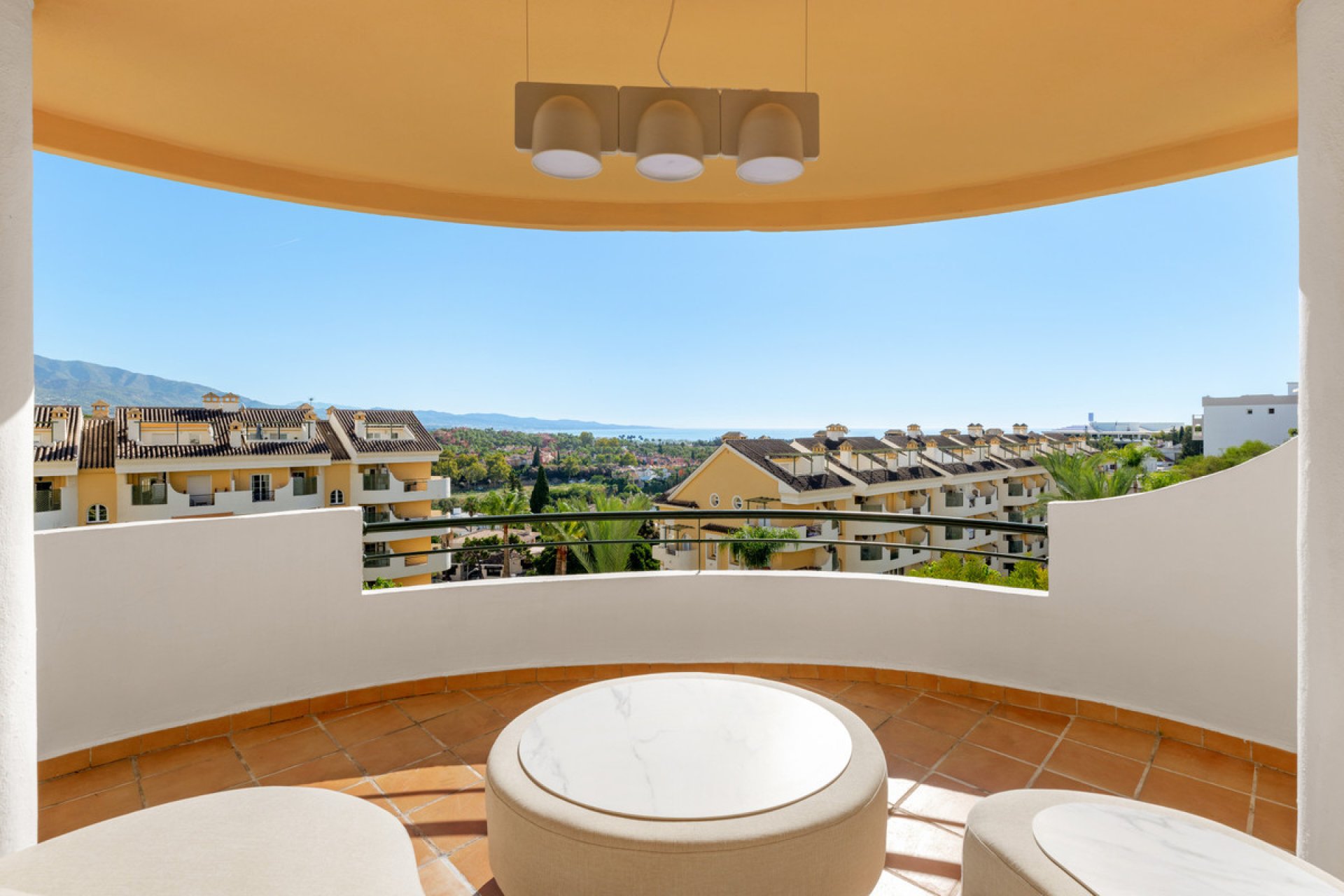 Resale - Apartment - Duplex - Marbella - Nueva Andalucia