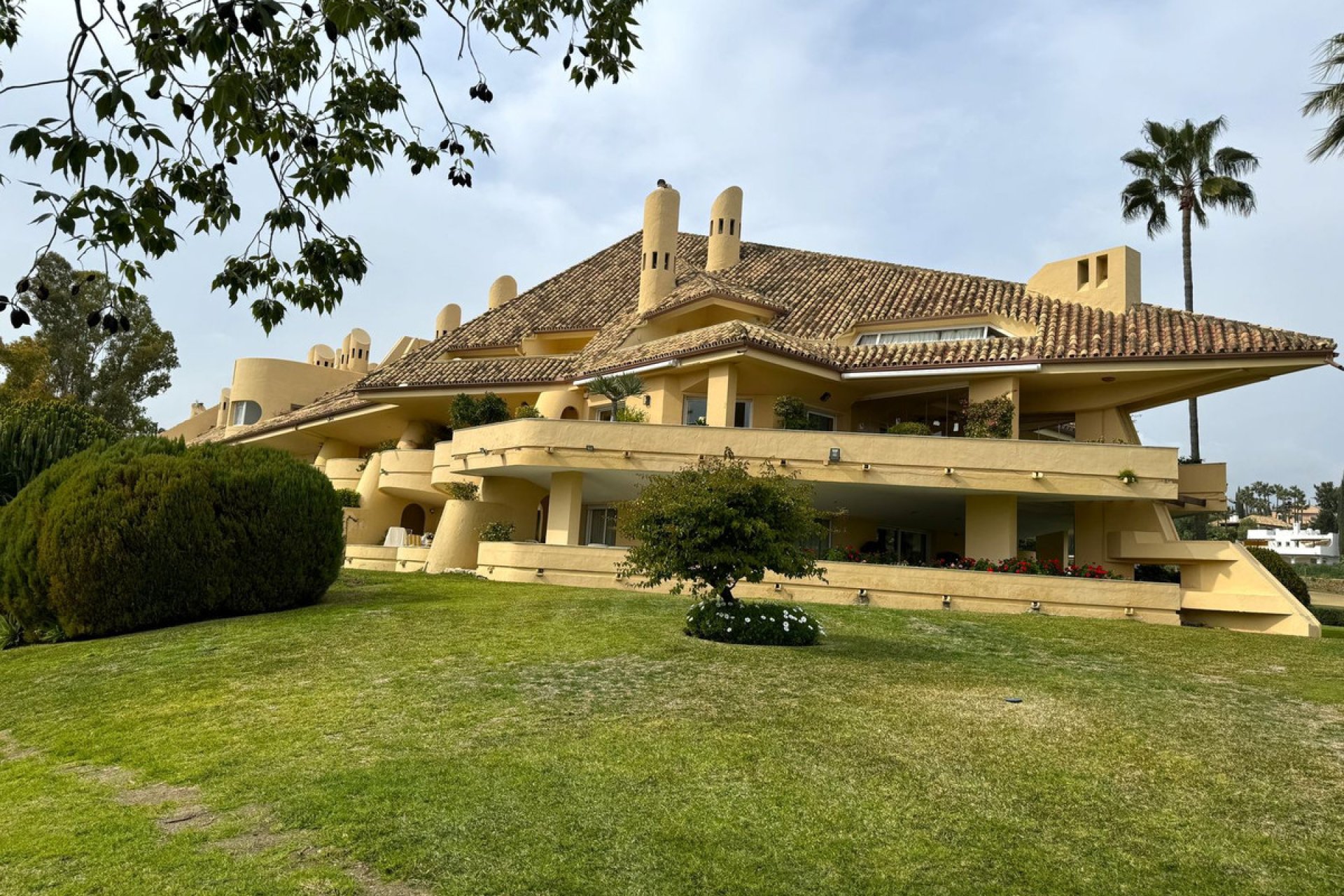 Resale - Apartment - Duplex - Marbella - Nueva Andalucia