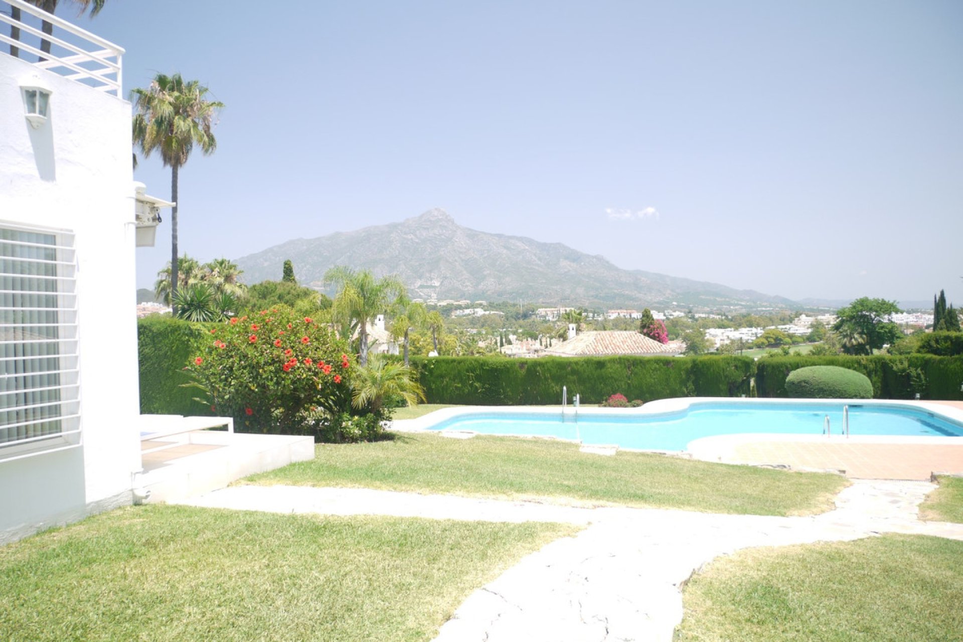 Resale - Apartment - Duplex - Marbella - Nueva Andalucia