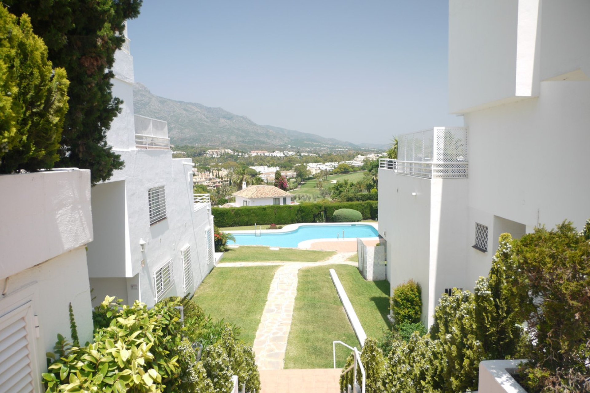 Resale - Apartment - Duplex - Marbella - Nueva Andalucia