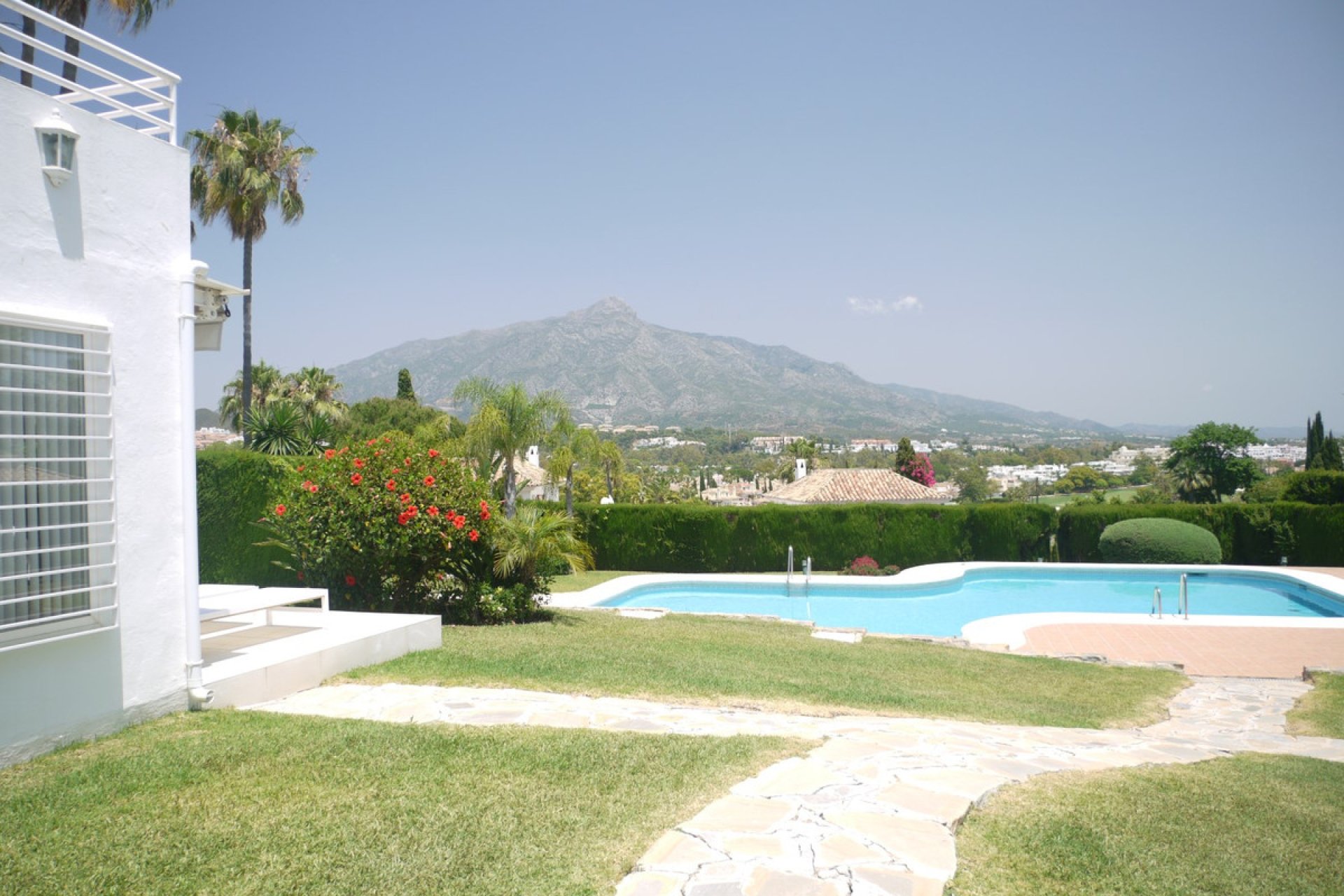 Resale - Apartment - Duplex - Marbella - Nueva Andalucia