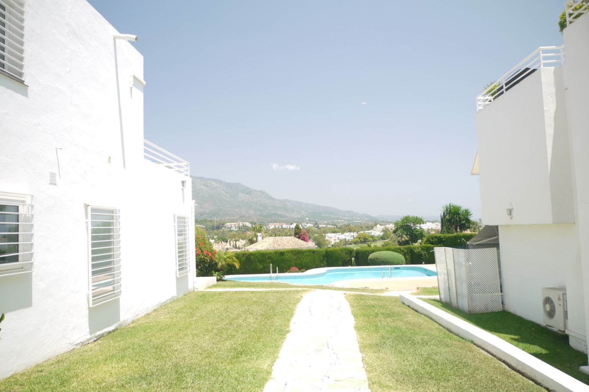 Resale - Apartment - Duplex - Marbella - Nueva Andalucia