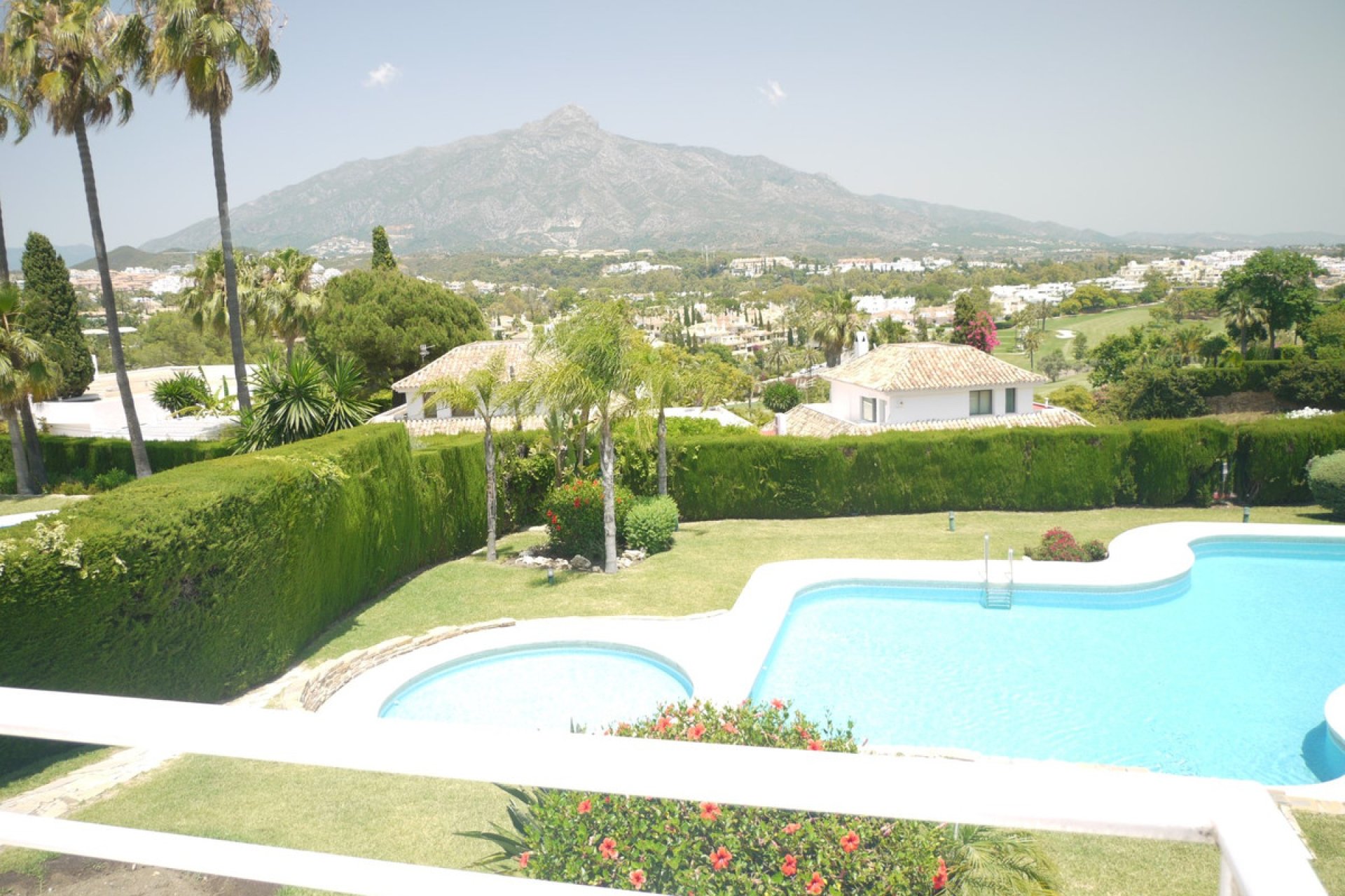 Resale - Apartment - Duplex - Marbella - Nueva Andalucia