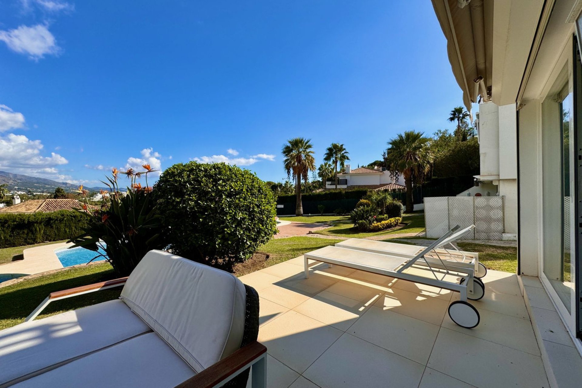 Resale - Apartment - Duplex - Marbella - Nueva Andalucia