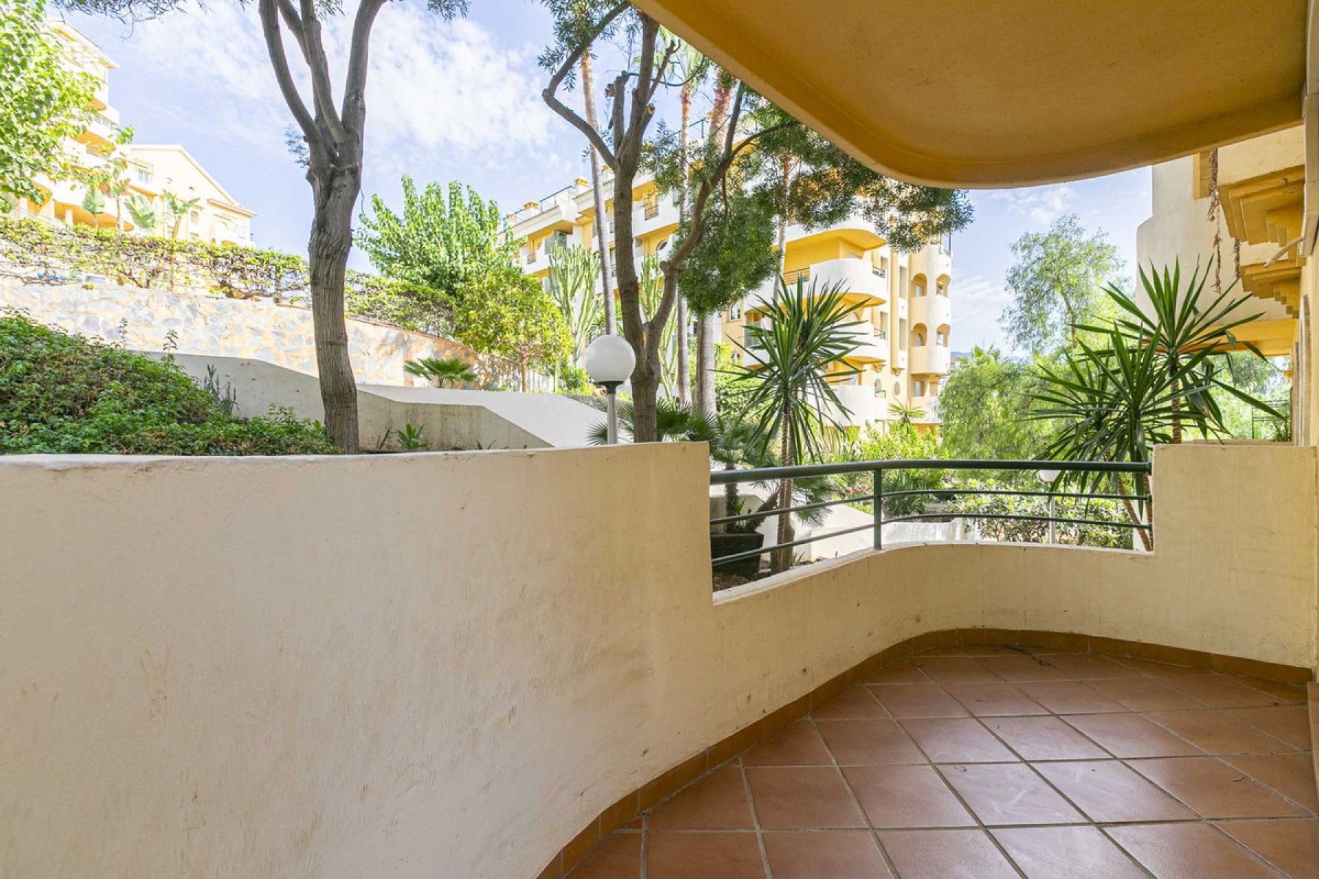 Resale - Apartment - Duplex - Marbella - Nueva Andalucia