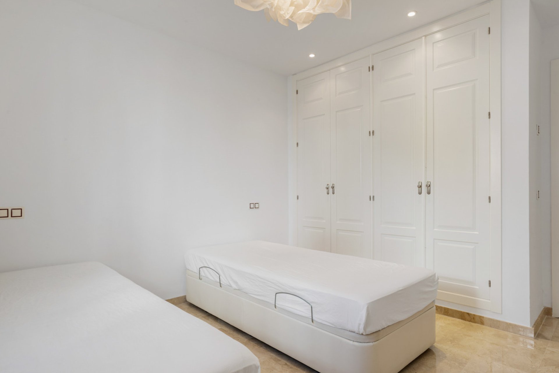 Resale - Apartment - Duplex - Marbella - Nueva Andalucia