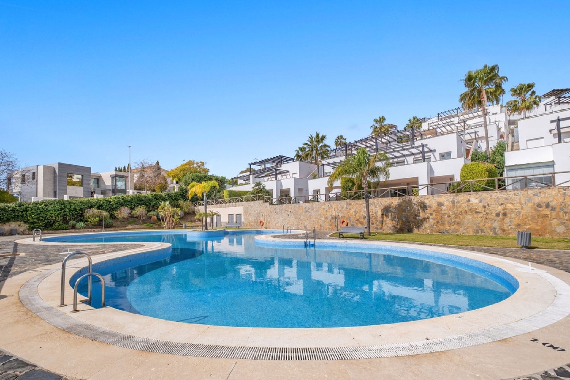 Resale - Apartment - Duplex - Marbella - Santa Clara