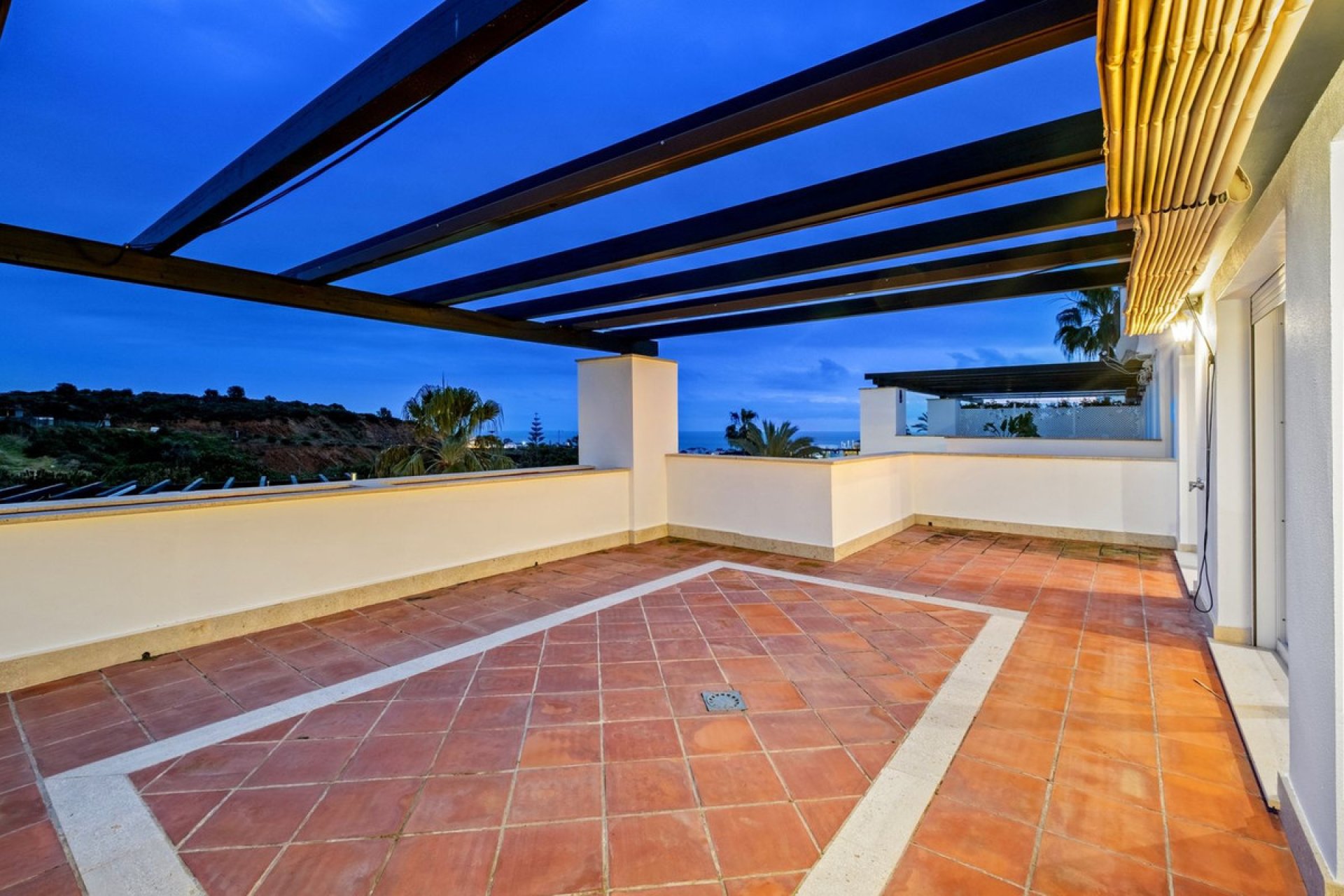 Resale - Apartment - Duplex - Marbella - Santa Clara