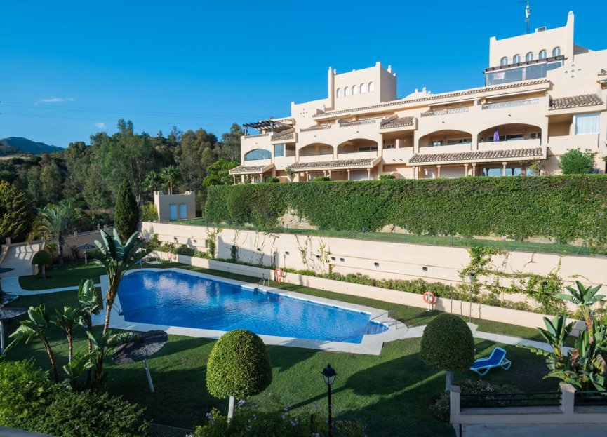 Resale - Apartment - Elviria