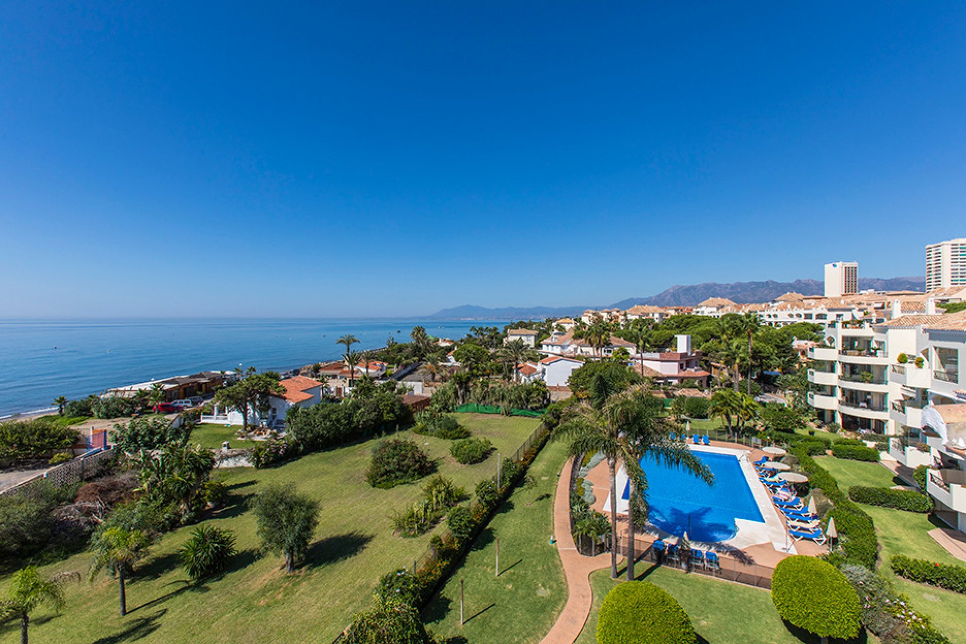 Resale - Apartment - Elviria