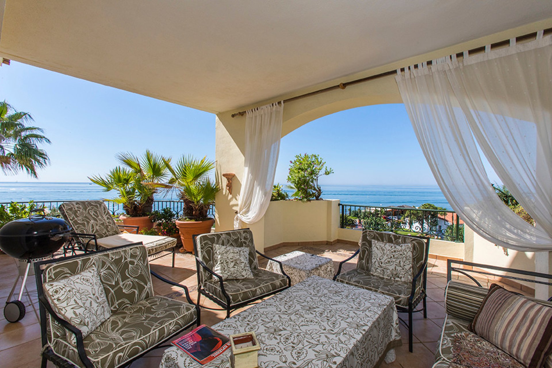 Resale - Apartment - Elviria