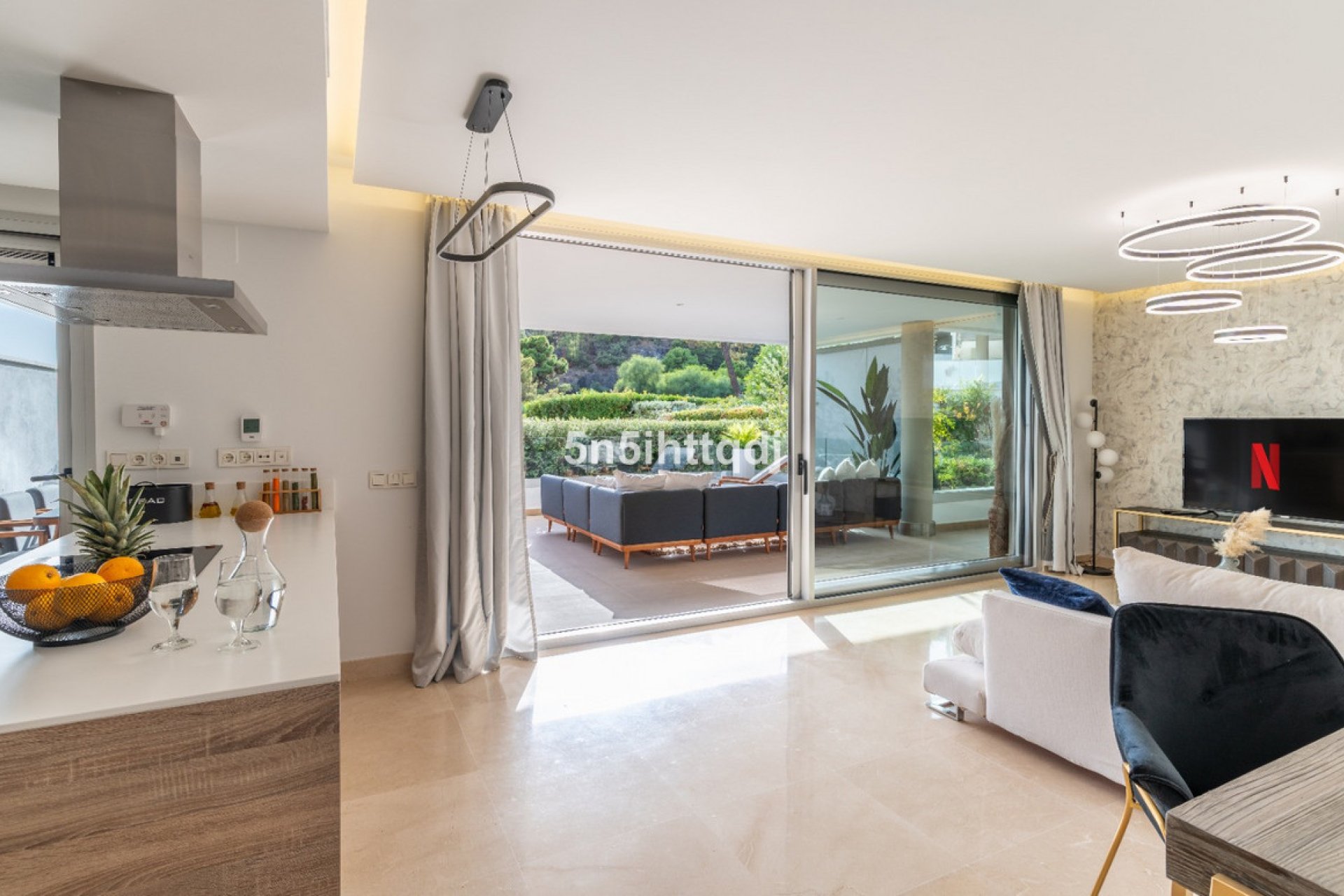 Resale - Apartment / flat - Benahavís