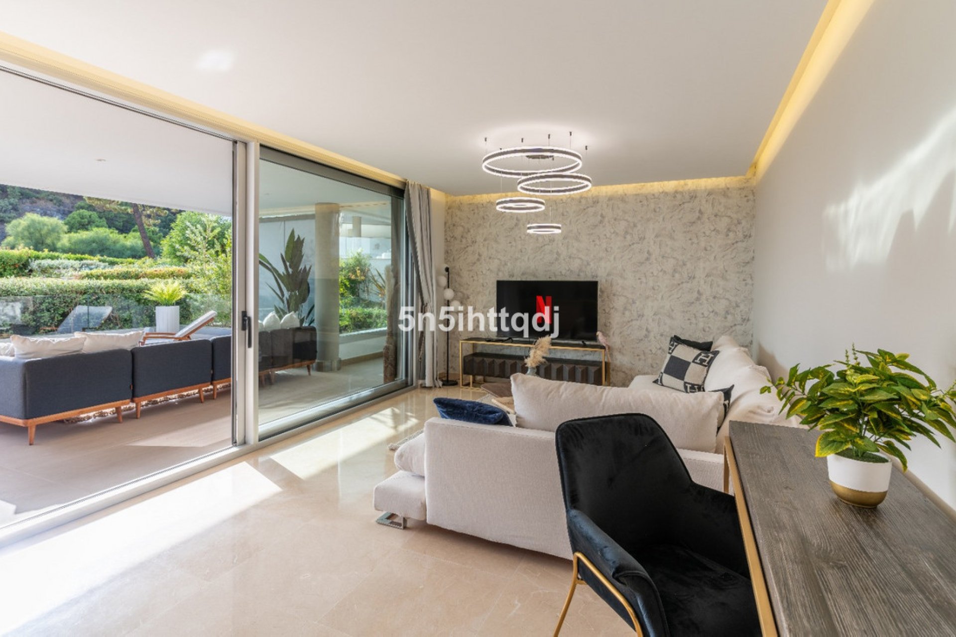 Resale - Apartment / flat - Benahavís