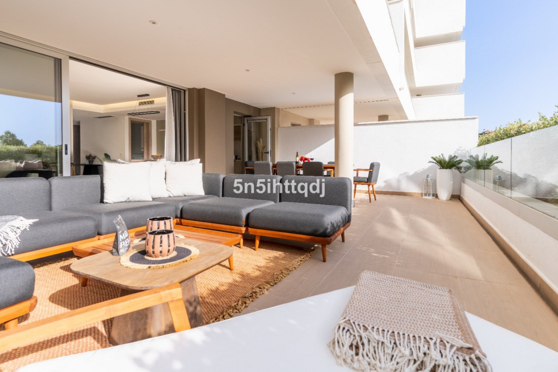 Resale - Apartment / flat - Benahavís