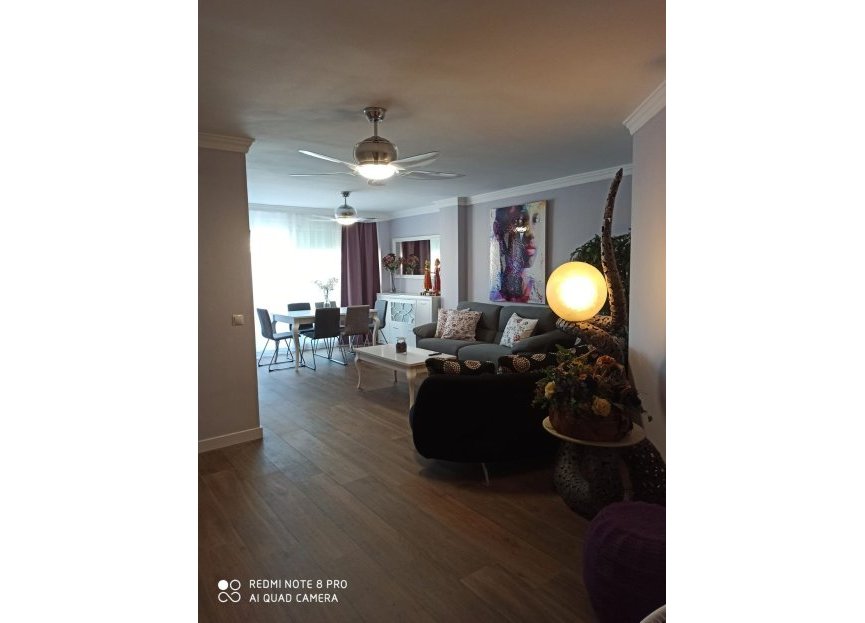 Resale - Apartment / flat - Benalmádena