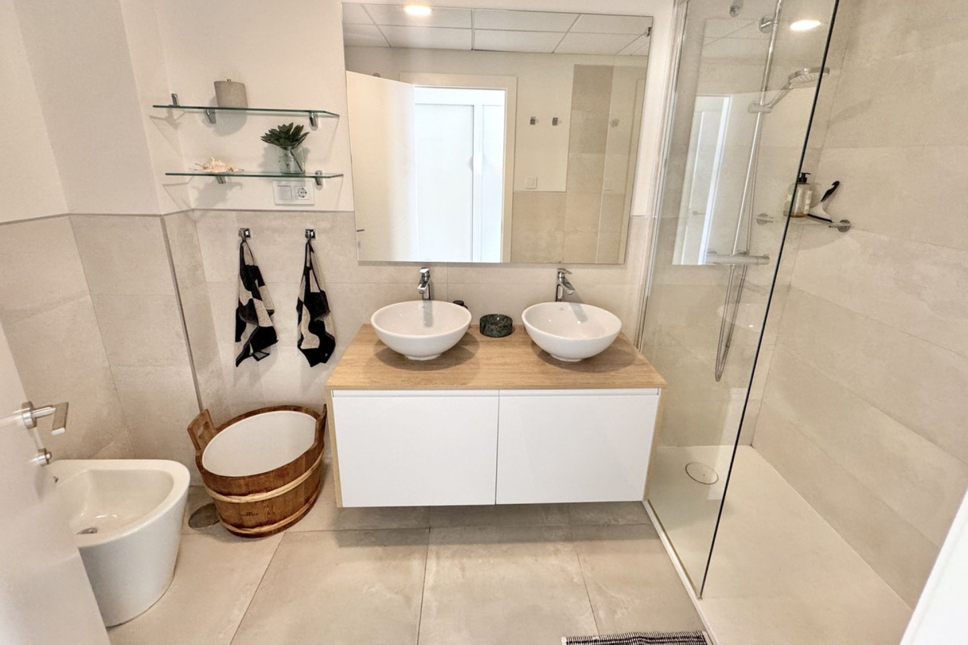 Resale - Apartment / flat - Benalmádena