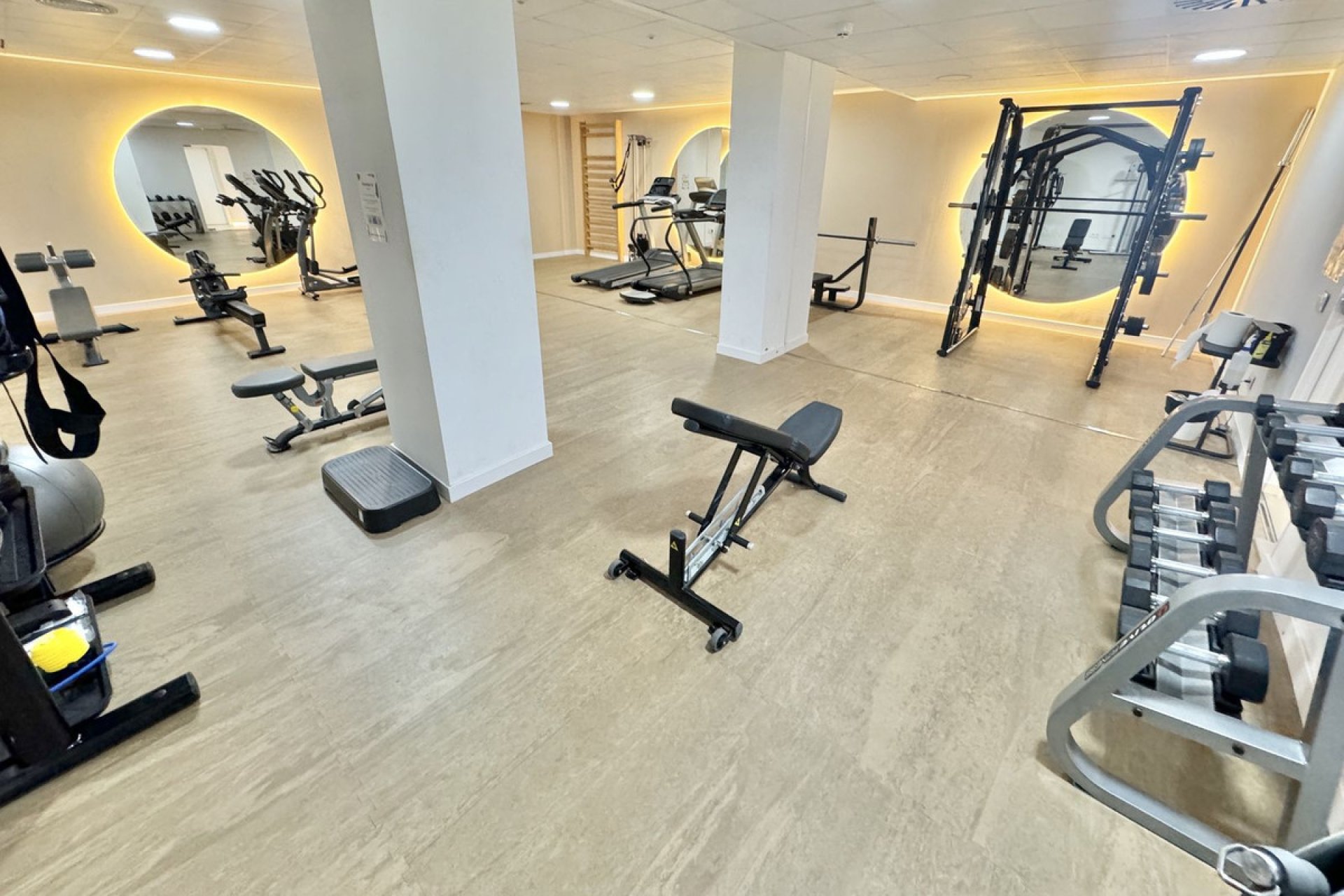 Resale - Apartment / flat - Benalmádena