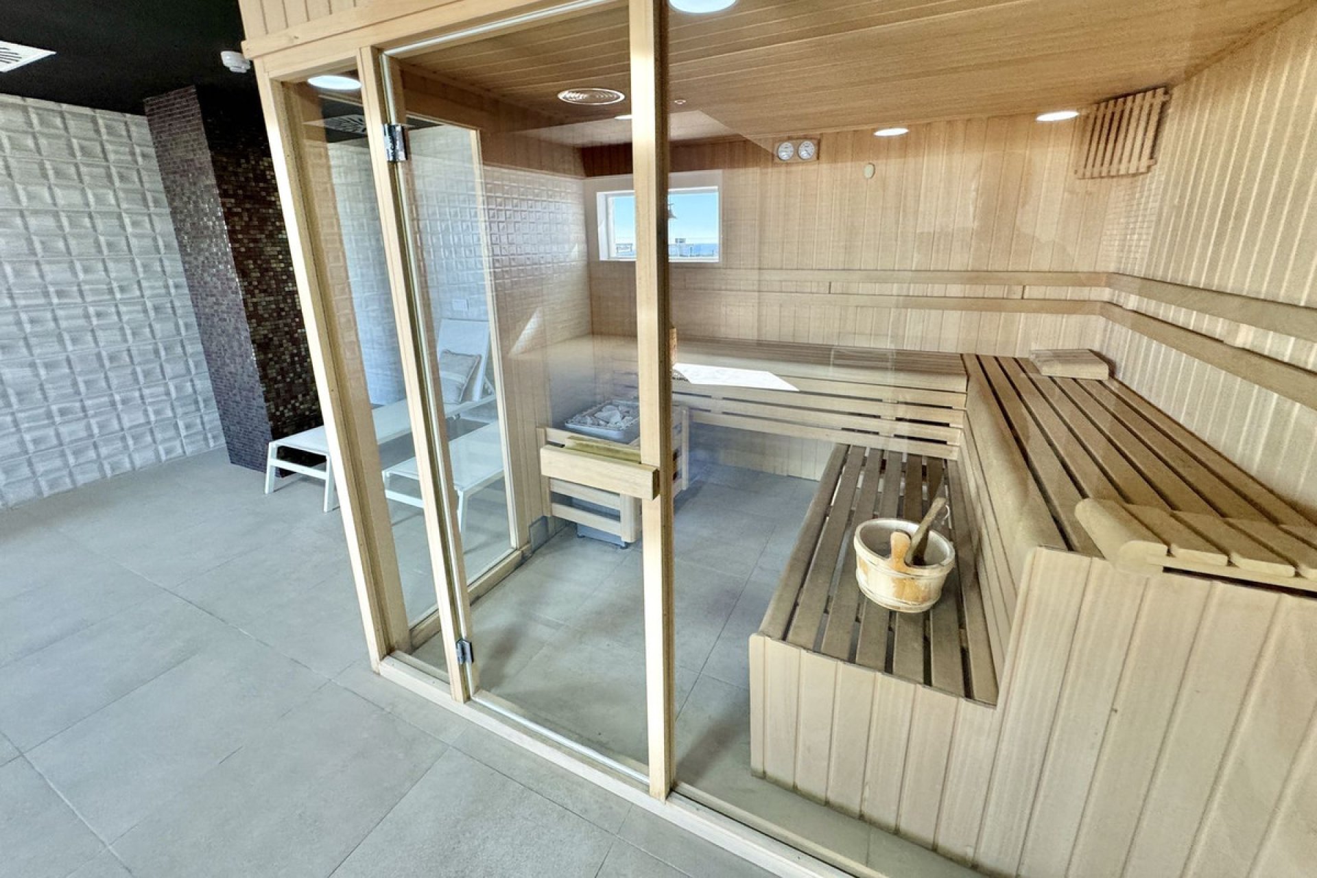 Resale - Apartment / flat - Benalmádena