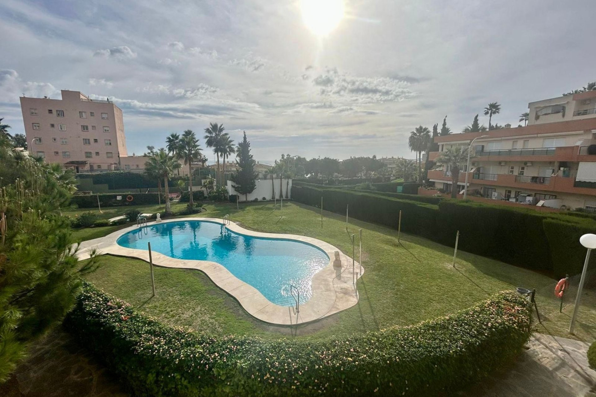 Resale - Apartment / flat - Benalmádena