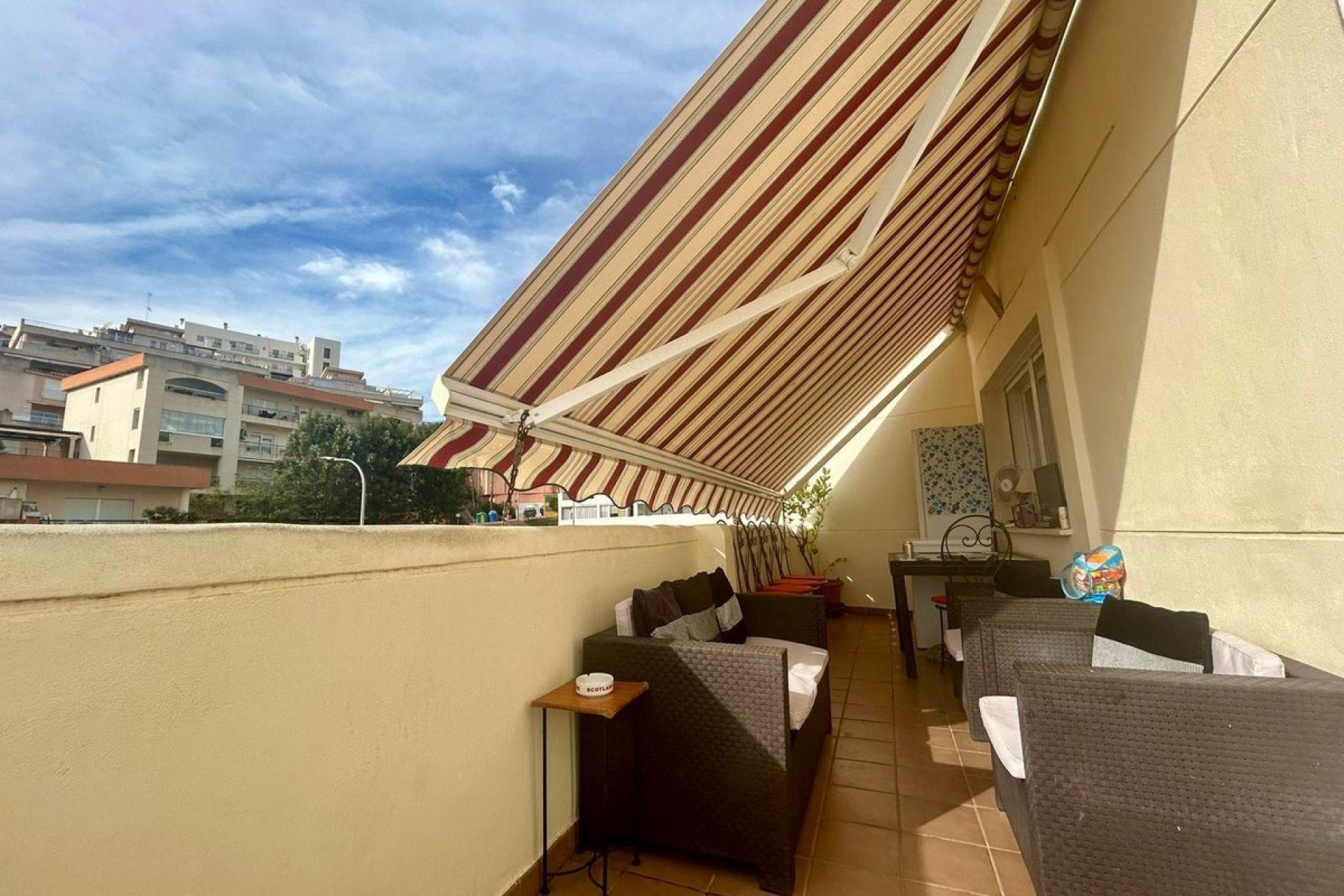 Resale - Apartment / flat - Benalmádena