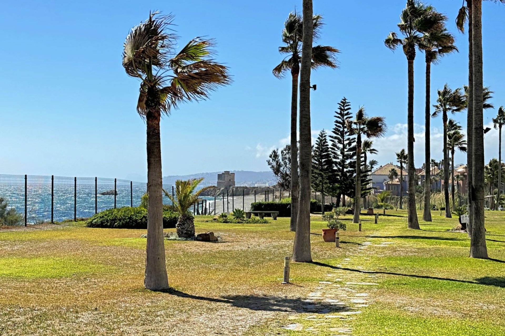 Resale - Apartment / flat - Casares Playa - Casares