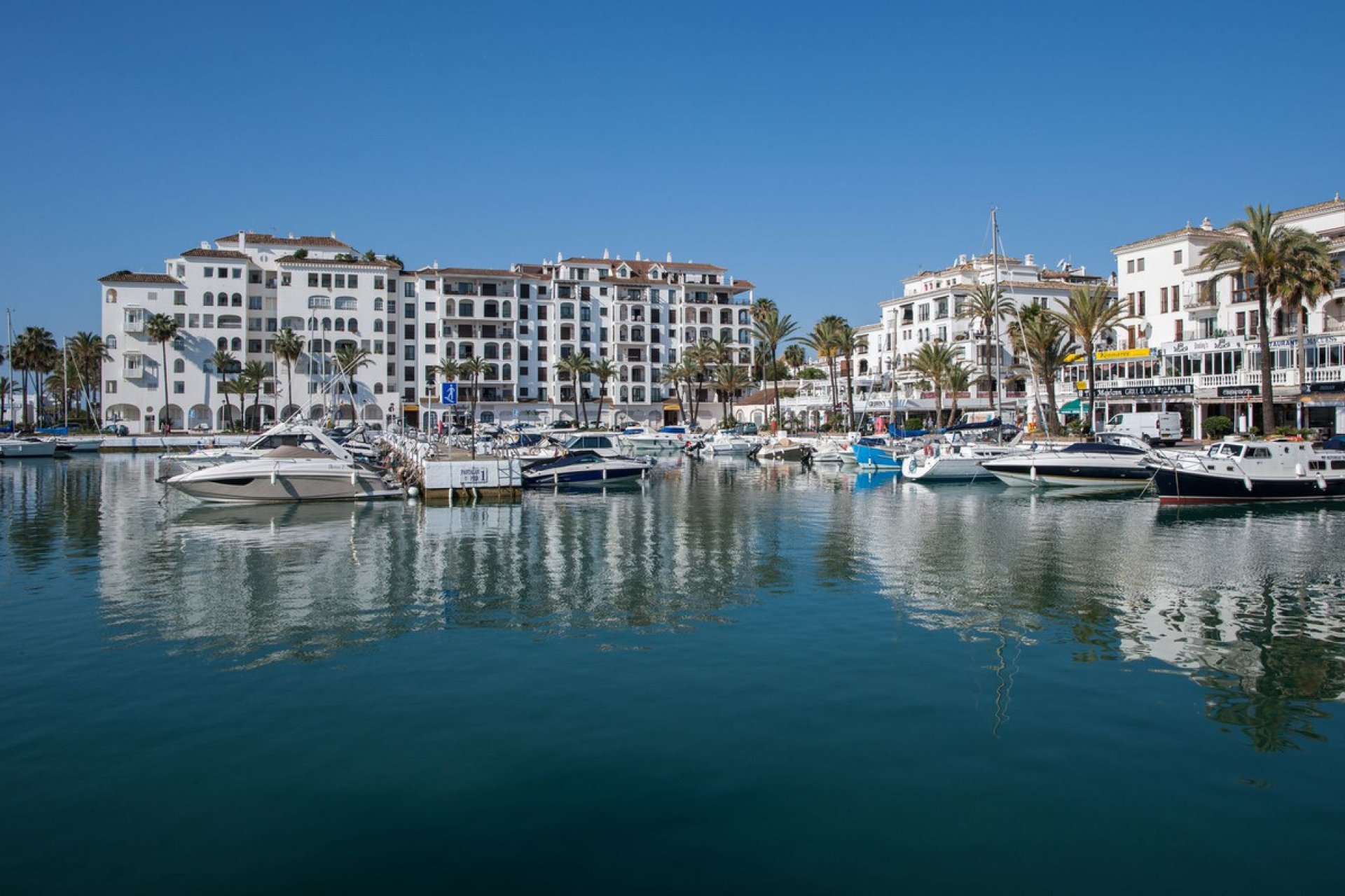 Resale - Apartment / flat - Casares Playa - Casares