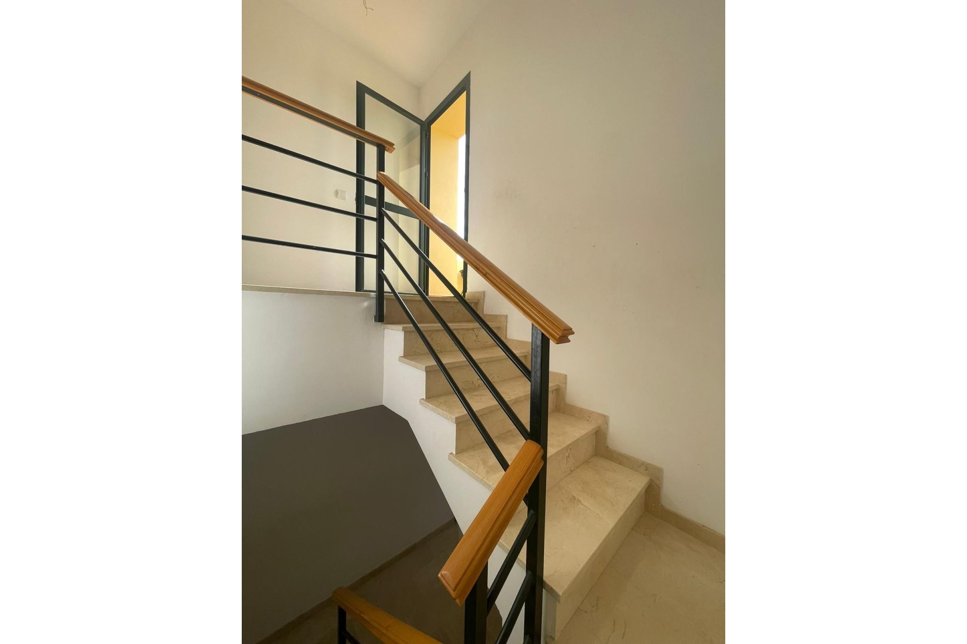 Resale - Apartment / flat - Estepona