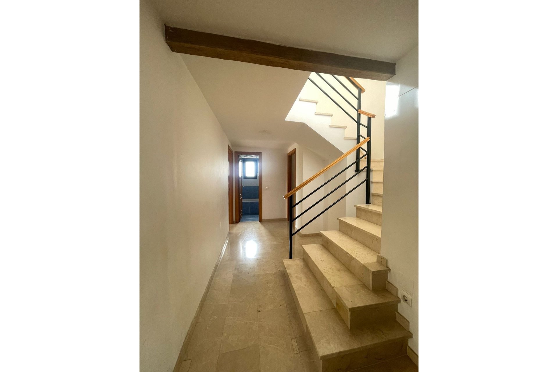 Resale - Apartment / flat - Estepona