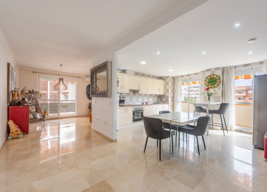 Resale - Apartment / flat - Fuengirola