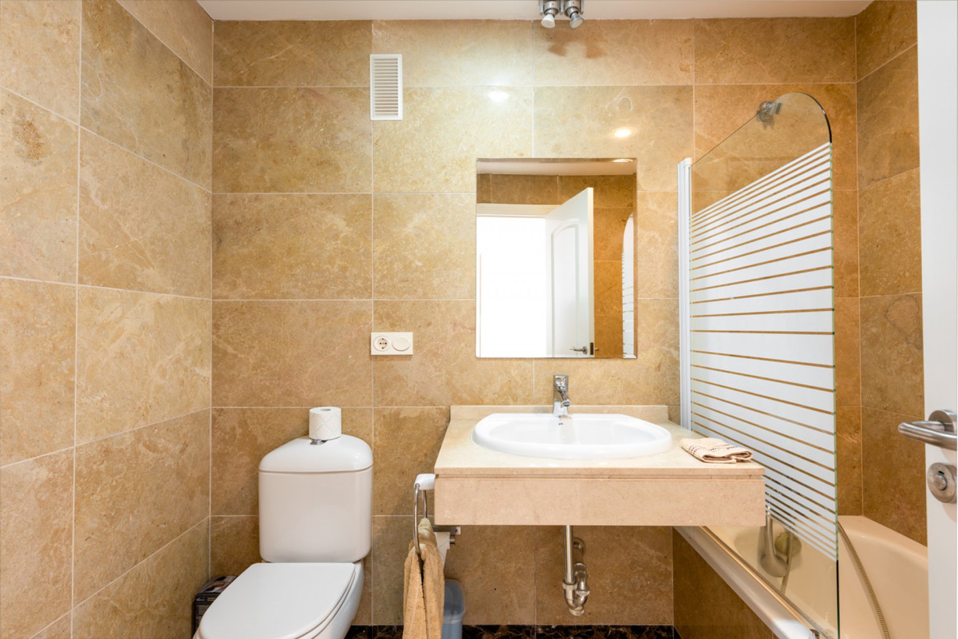 Resale - Apartment / flat - La Alcaidesa