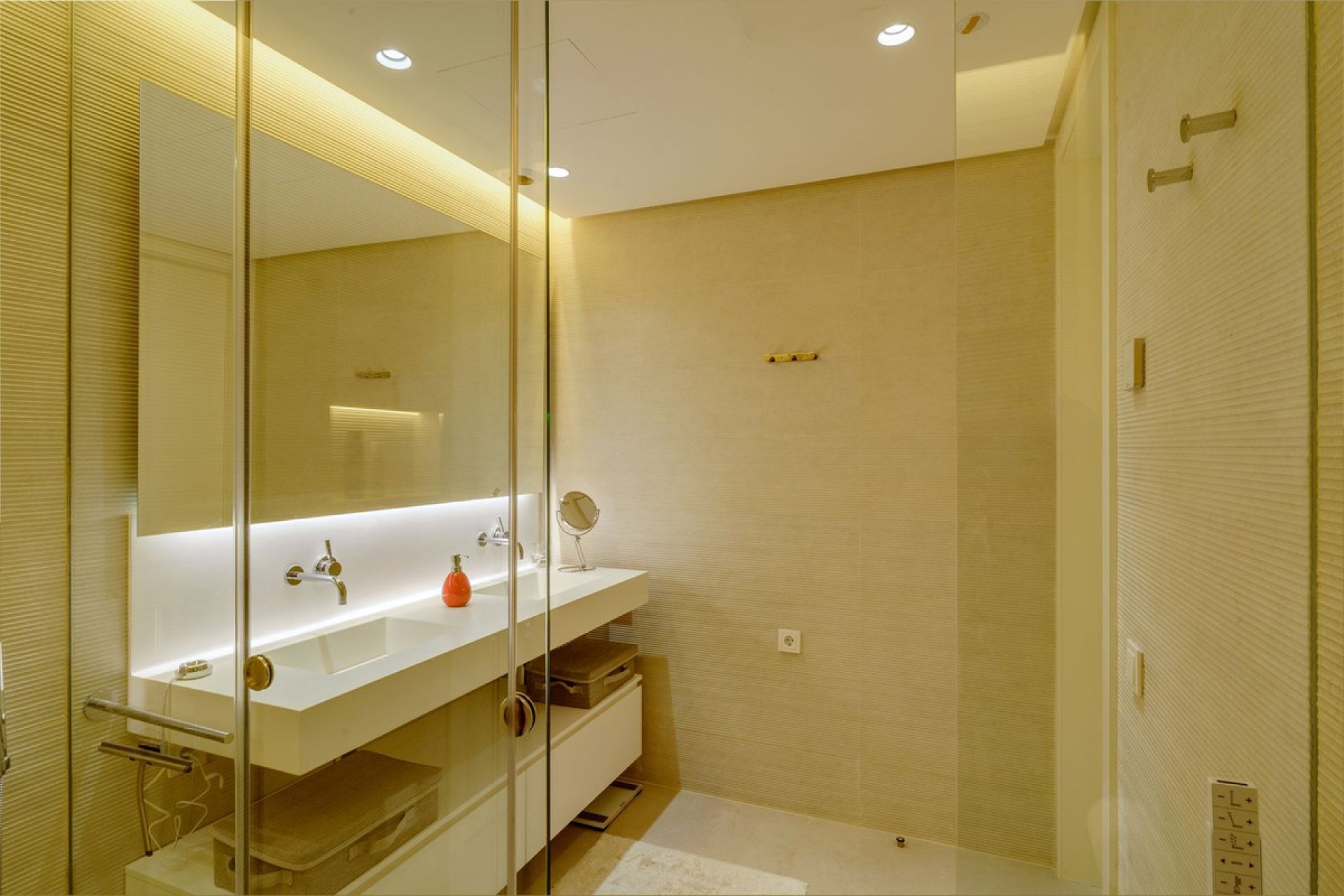 Resale - Apartment / flat - Marbella