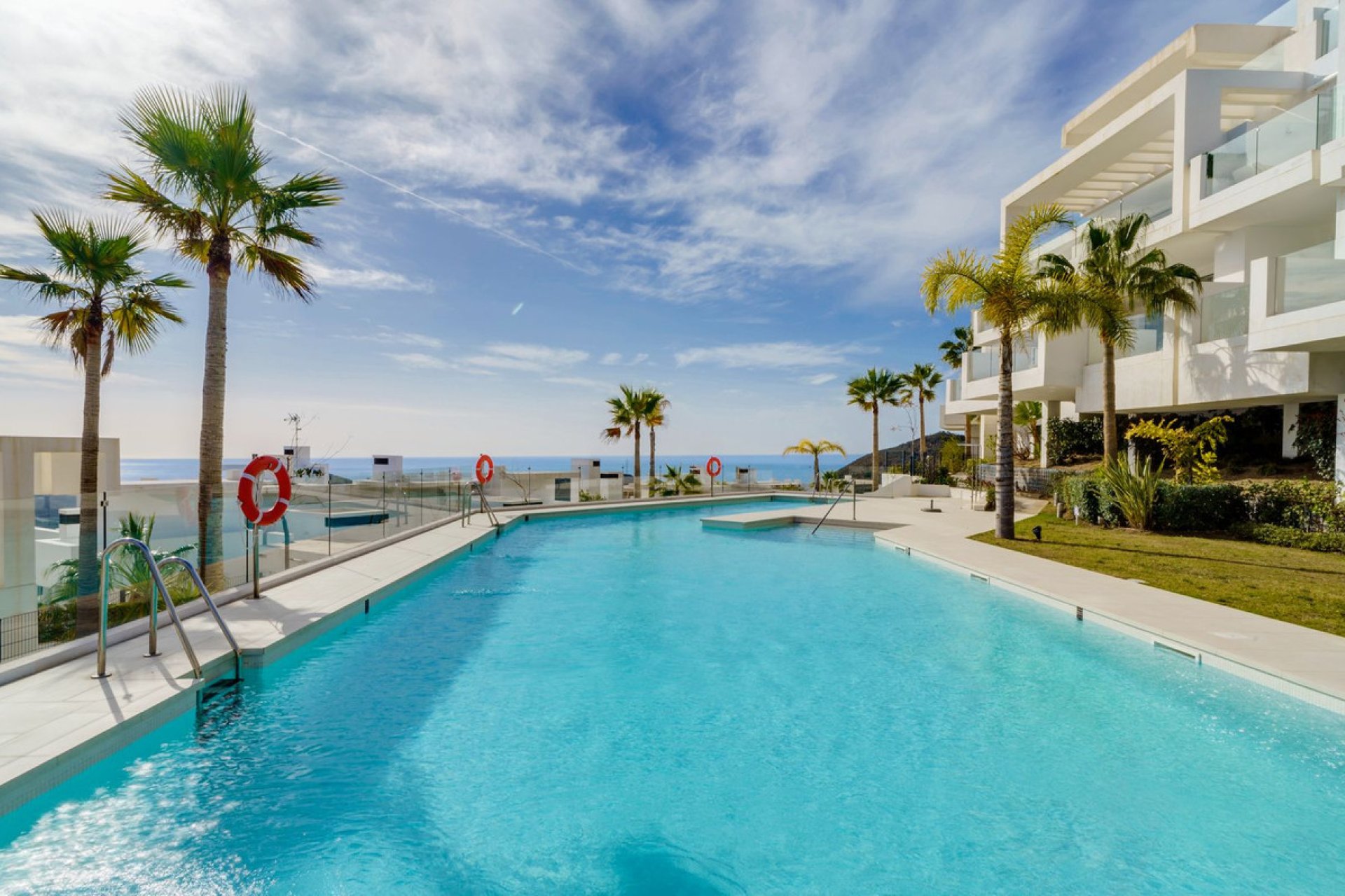 Resale - Apartment / flat - Marbella