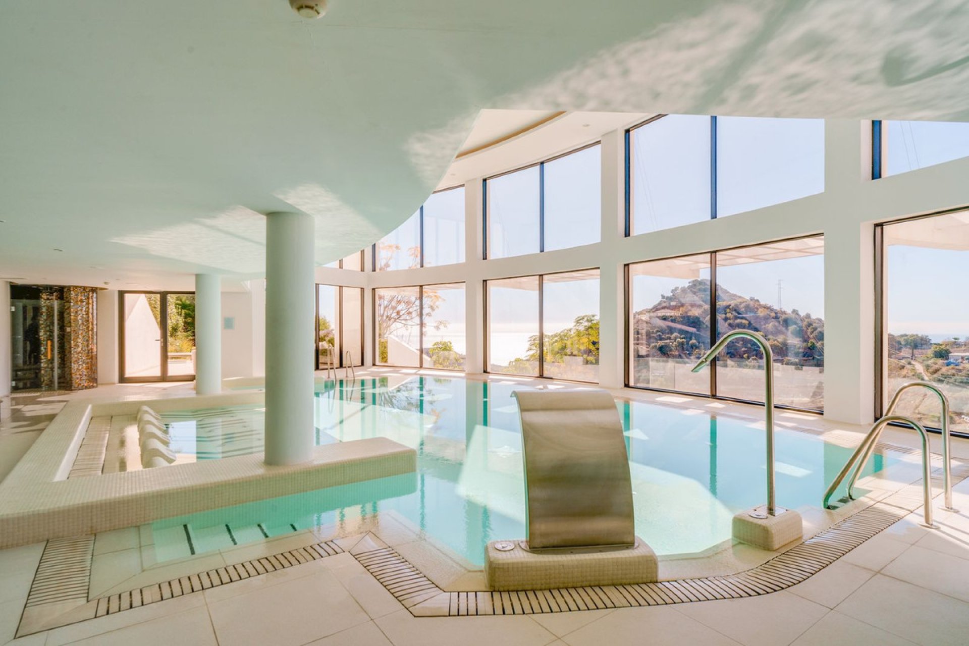 Resale - Apartment / flat - Marbella