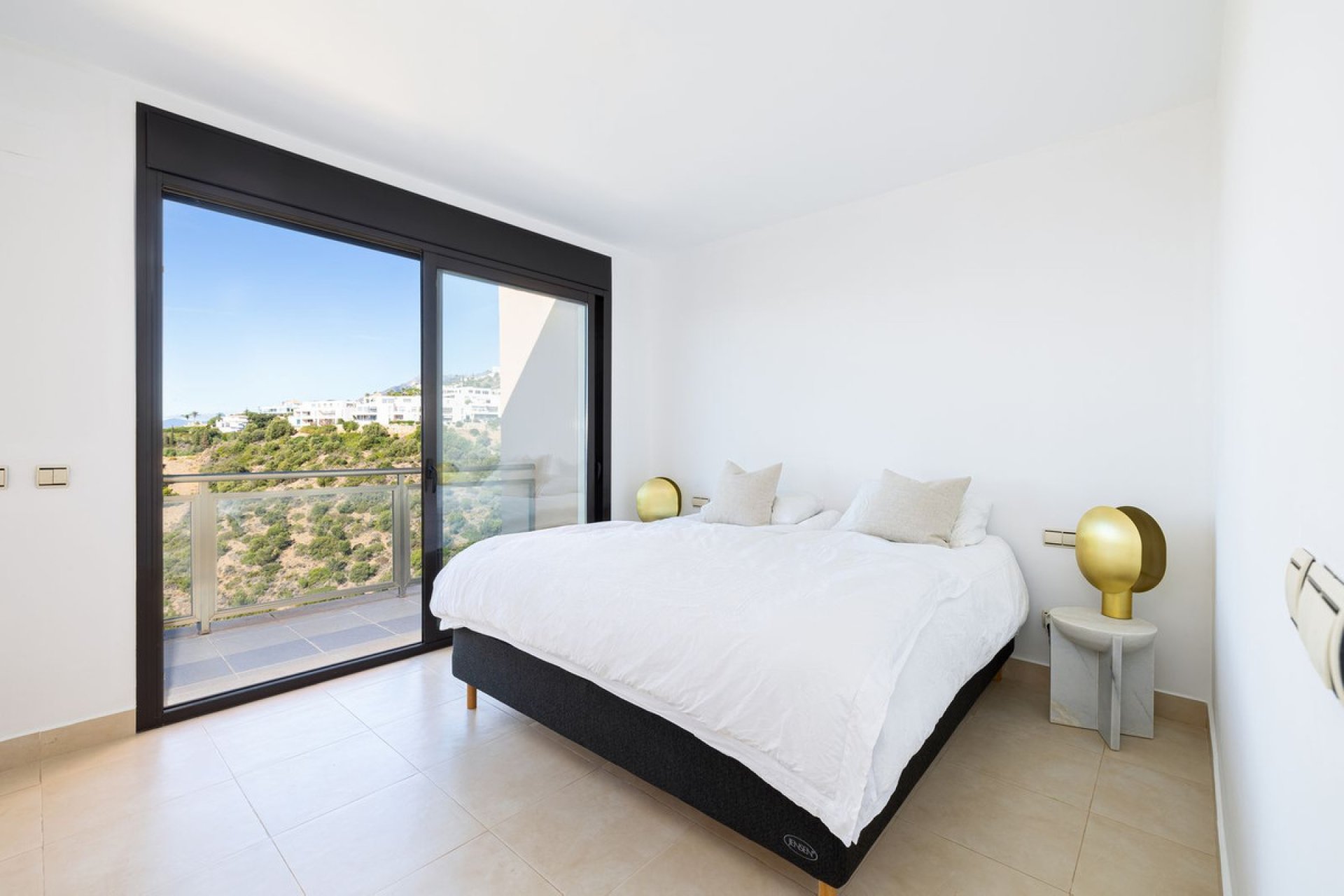 Resale - Apartment / flat - Marbella