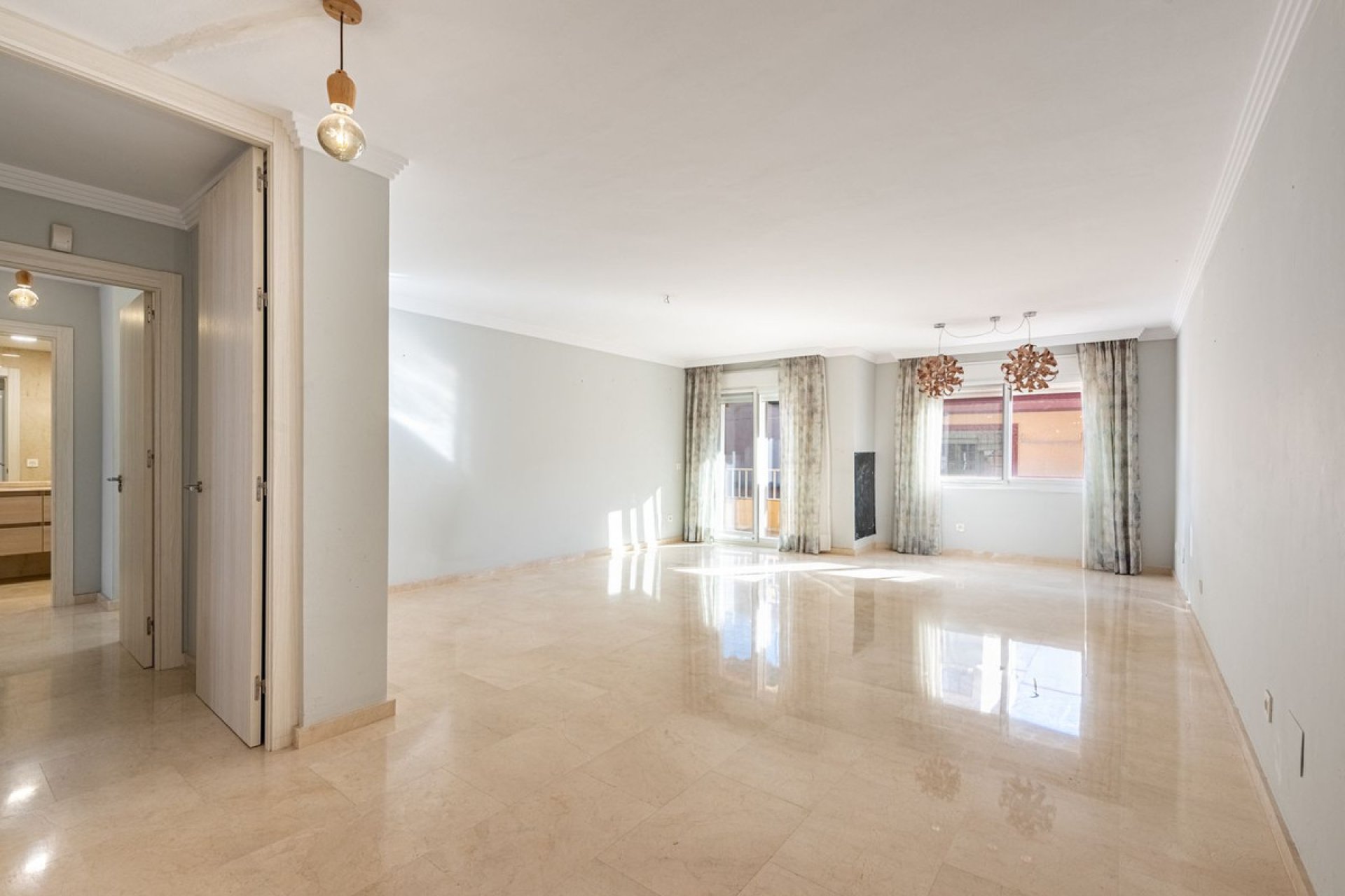 Resale - Apartment - Fuengirola