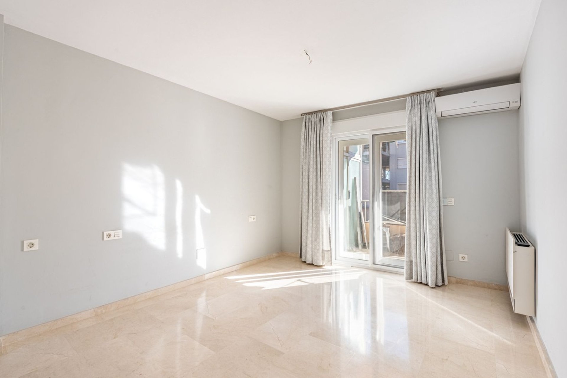 Resale - Apartment - Fuengirola