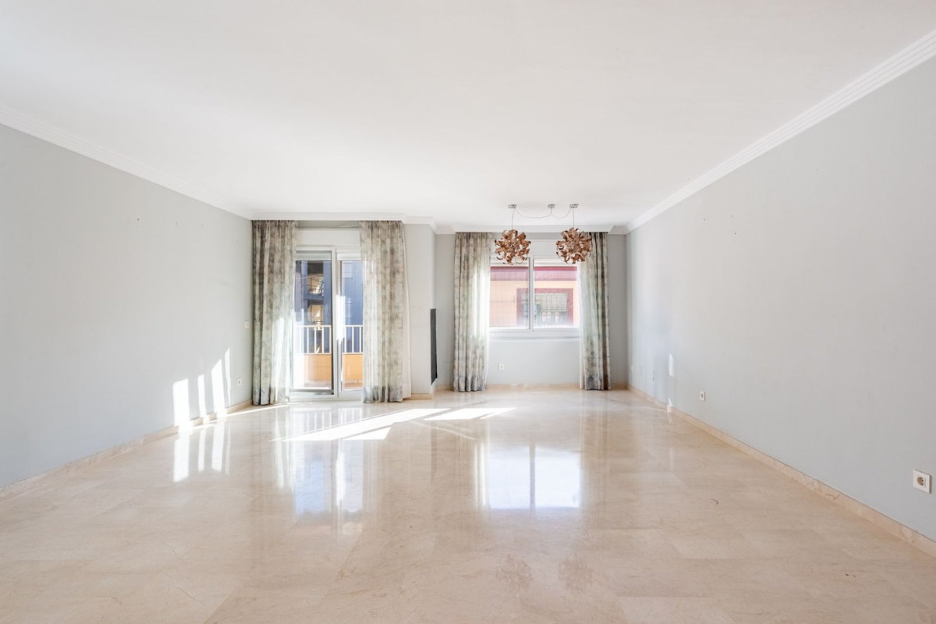 Resale - Apartment - Fuengirola