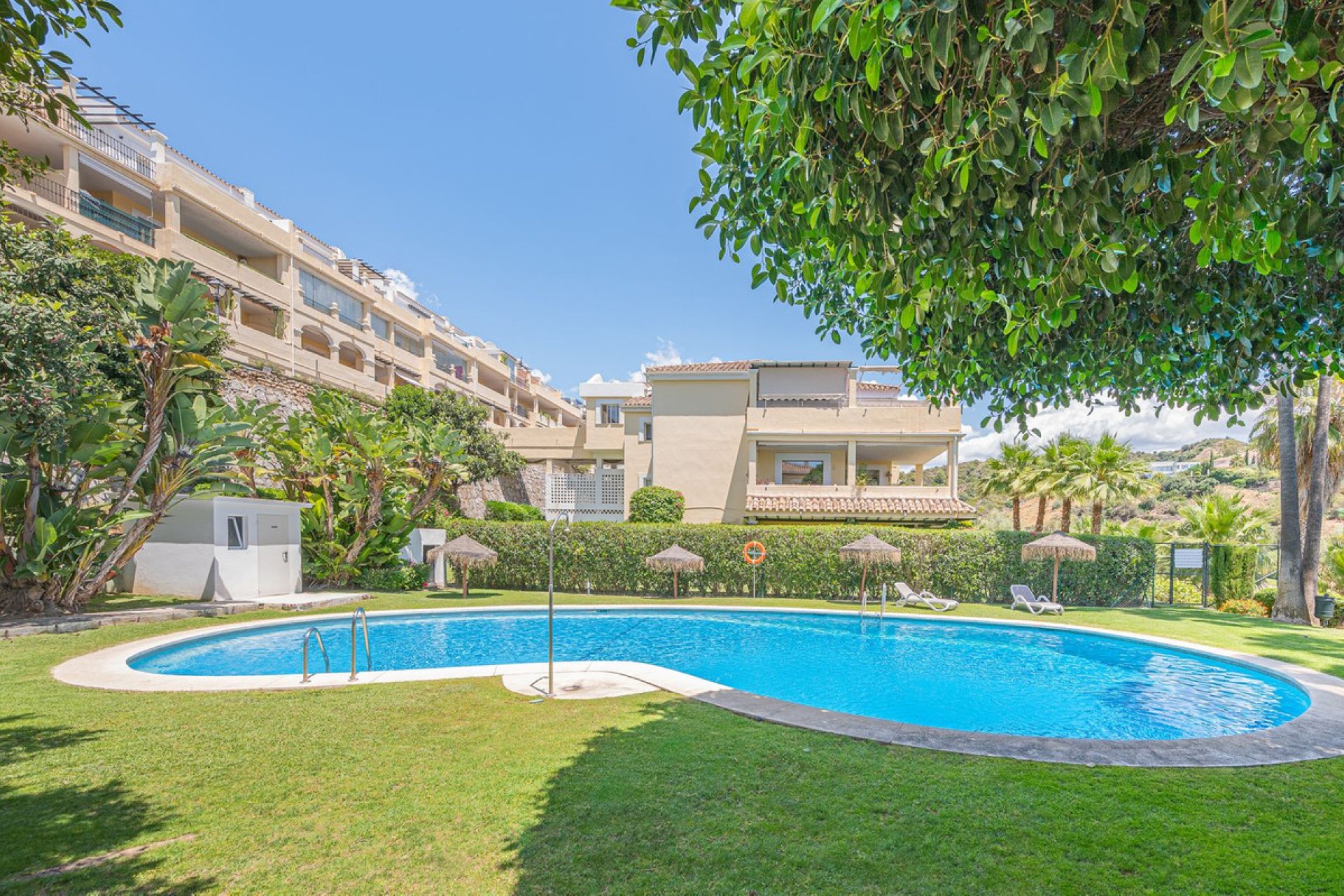 Resale - Apartment - Ground Floor Apartment - Benahavís - La Quinta